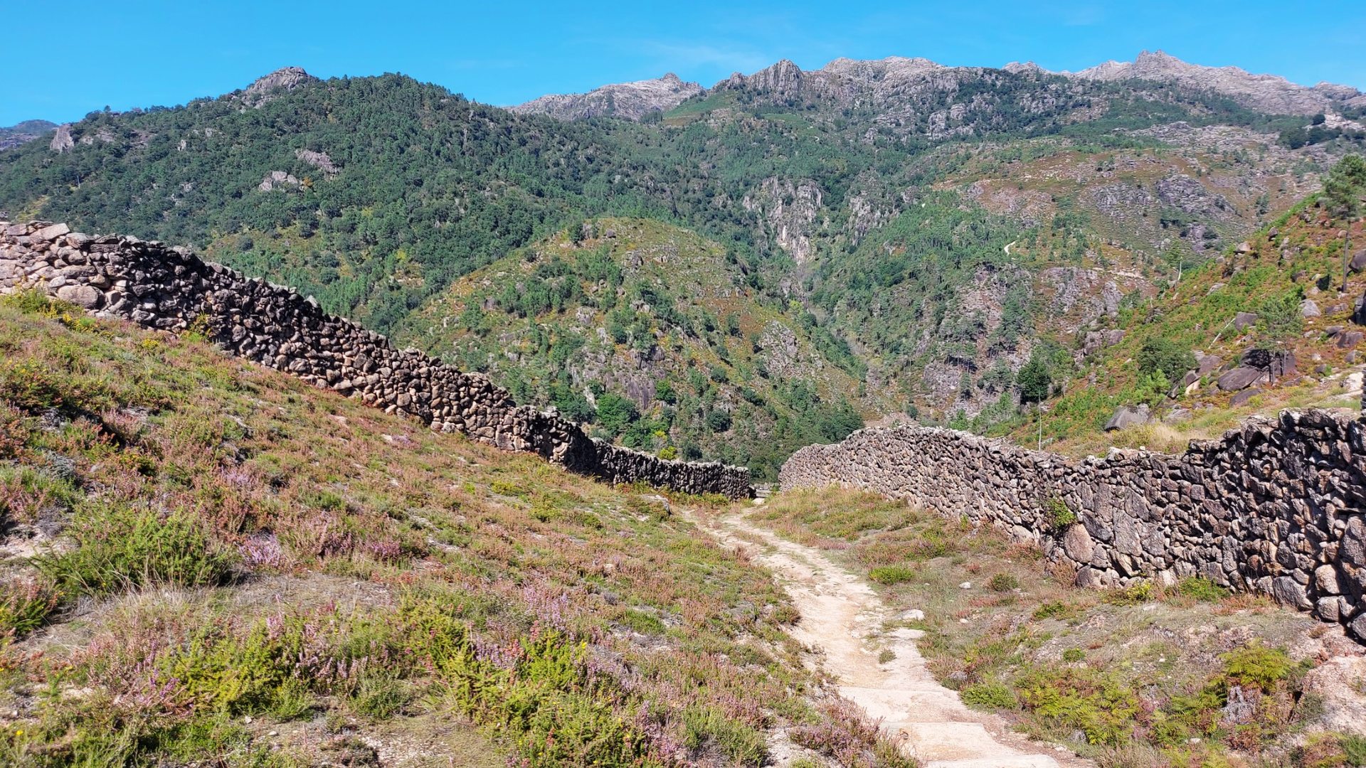 Private Gerês Tour from Porto: Waterfalls, Viewpoints and Thermal Villages - Photo 12