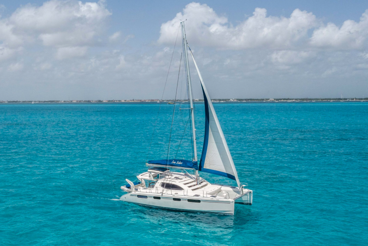 Isla Mujeres: Her Şey Dahil Katamaran Turu