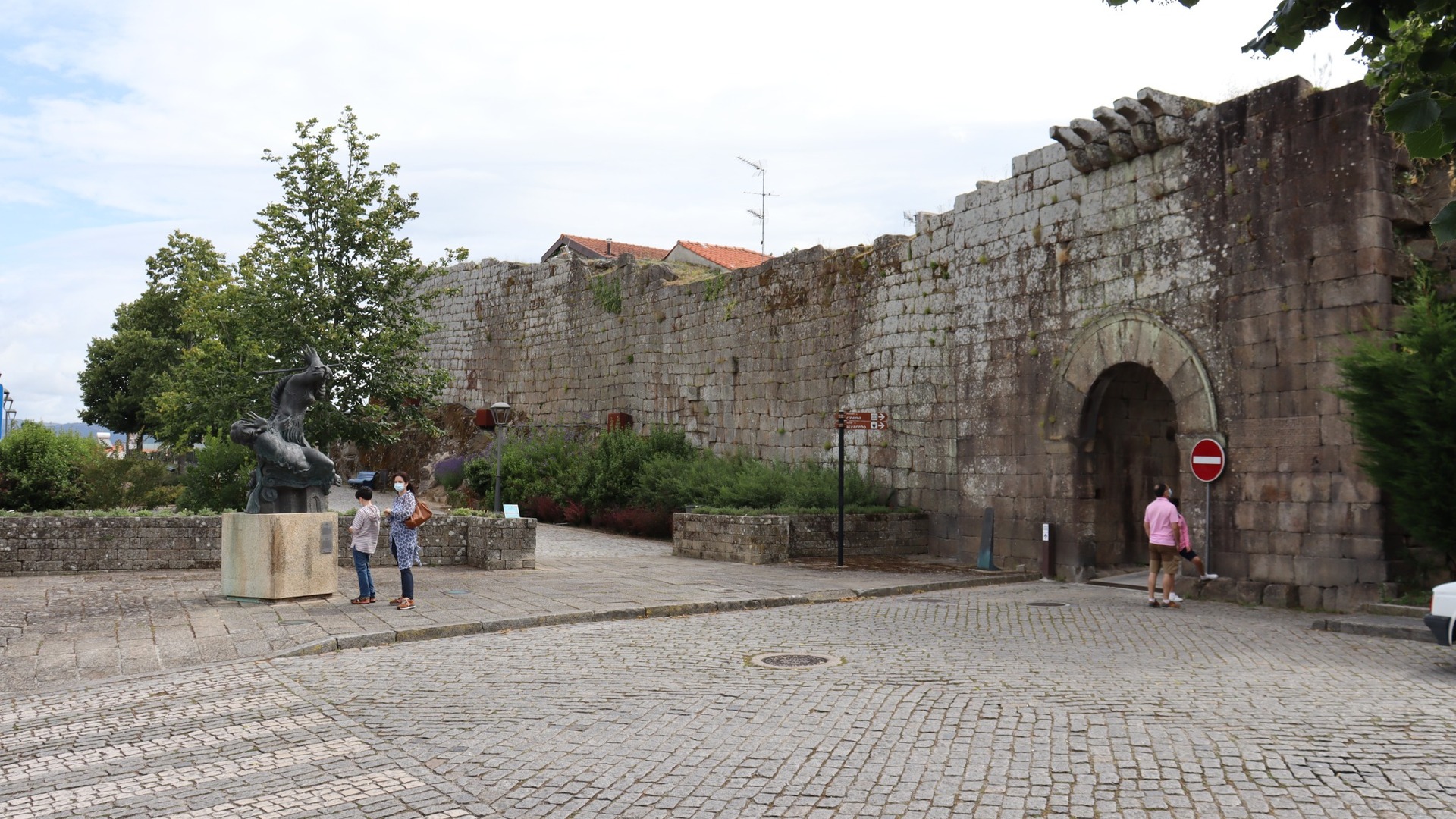 Private Alvarinho Tour from Porto: Melgaço, Monção and Castles - Photo 4