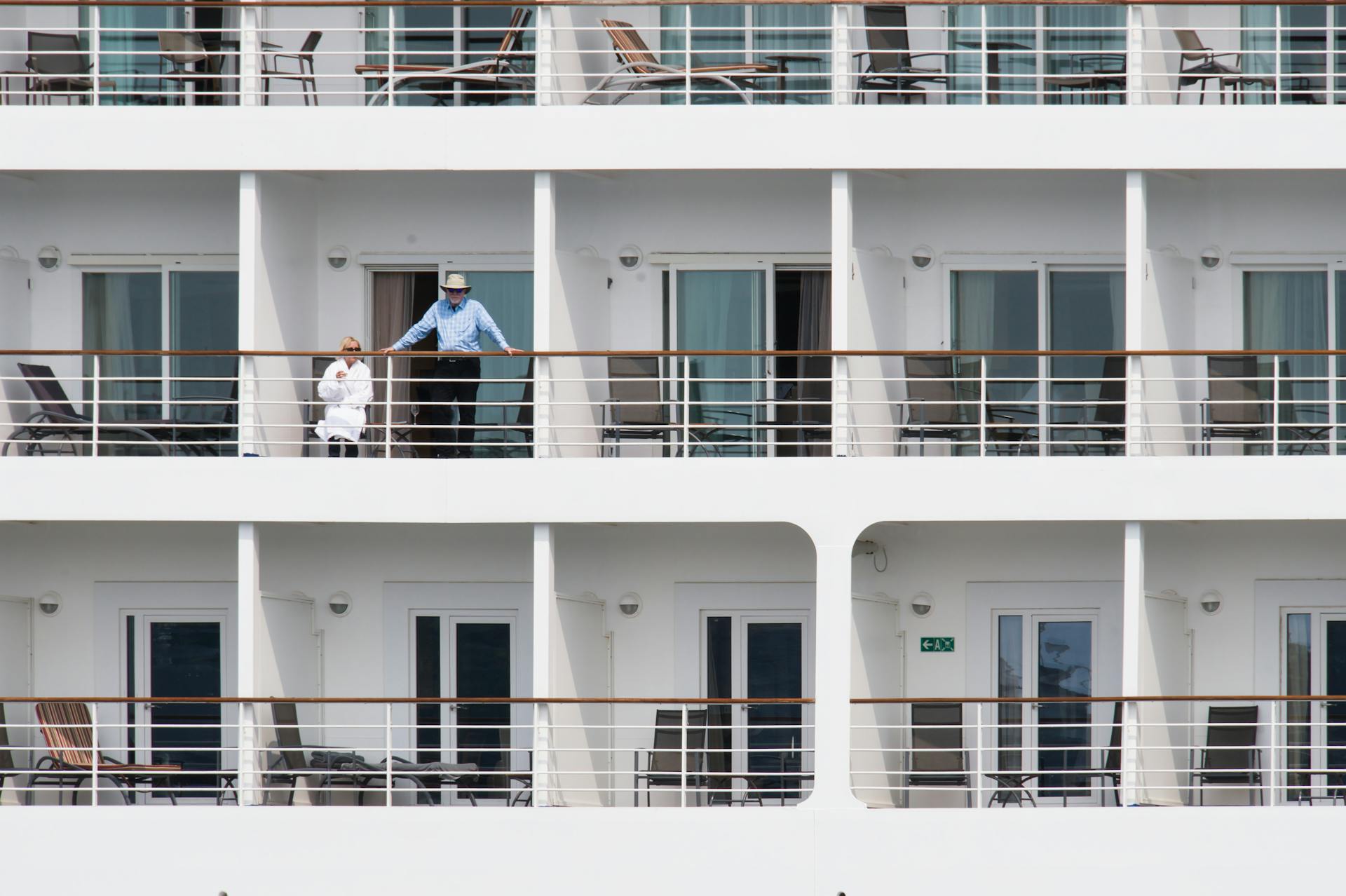 Keflavik Area Hotels and Reykjavik Cruise Port: Private Transfer - photo 14