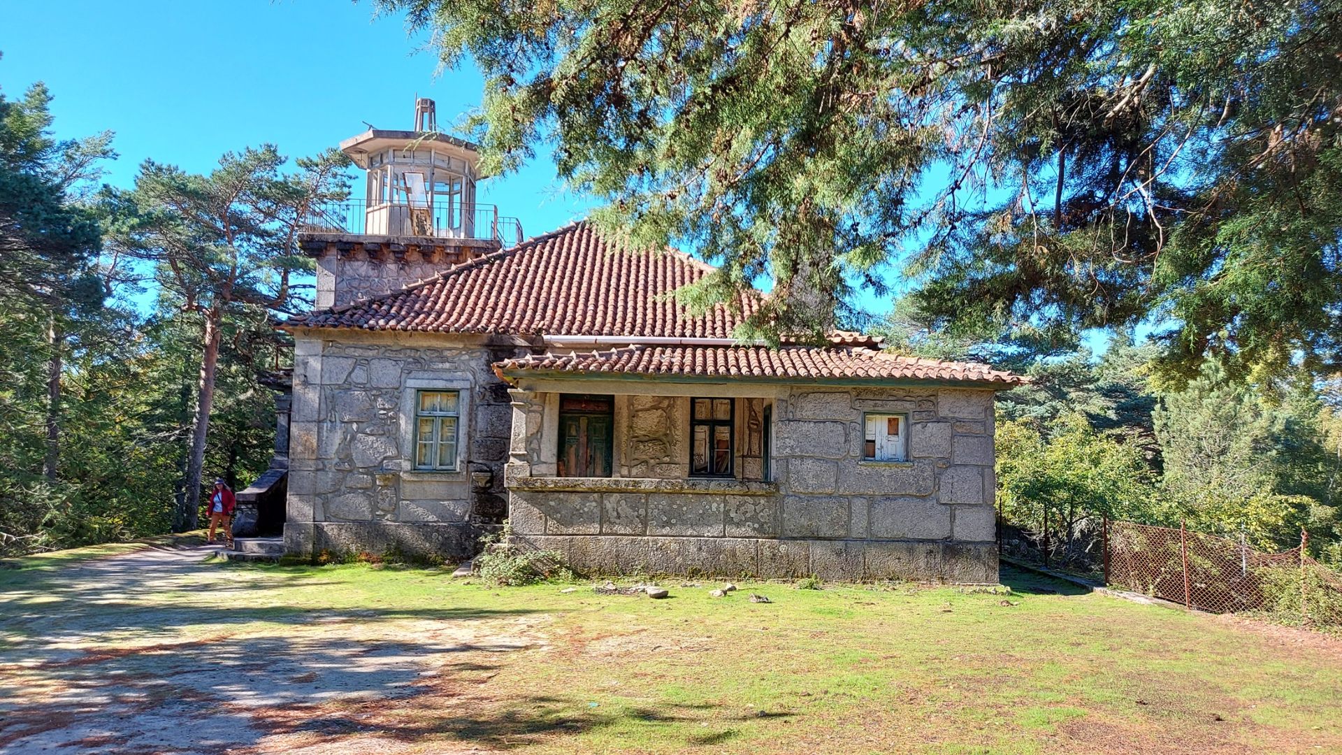 Private Gerês Tour from Porto: Waterfalls, Viewpoints and Thermal Villages - Photo 14