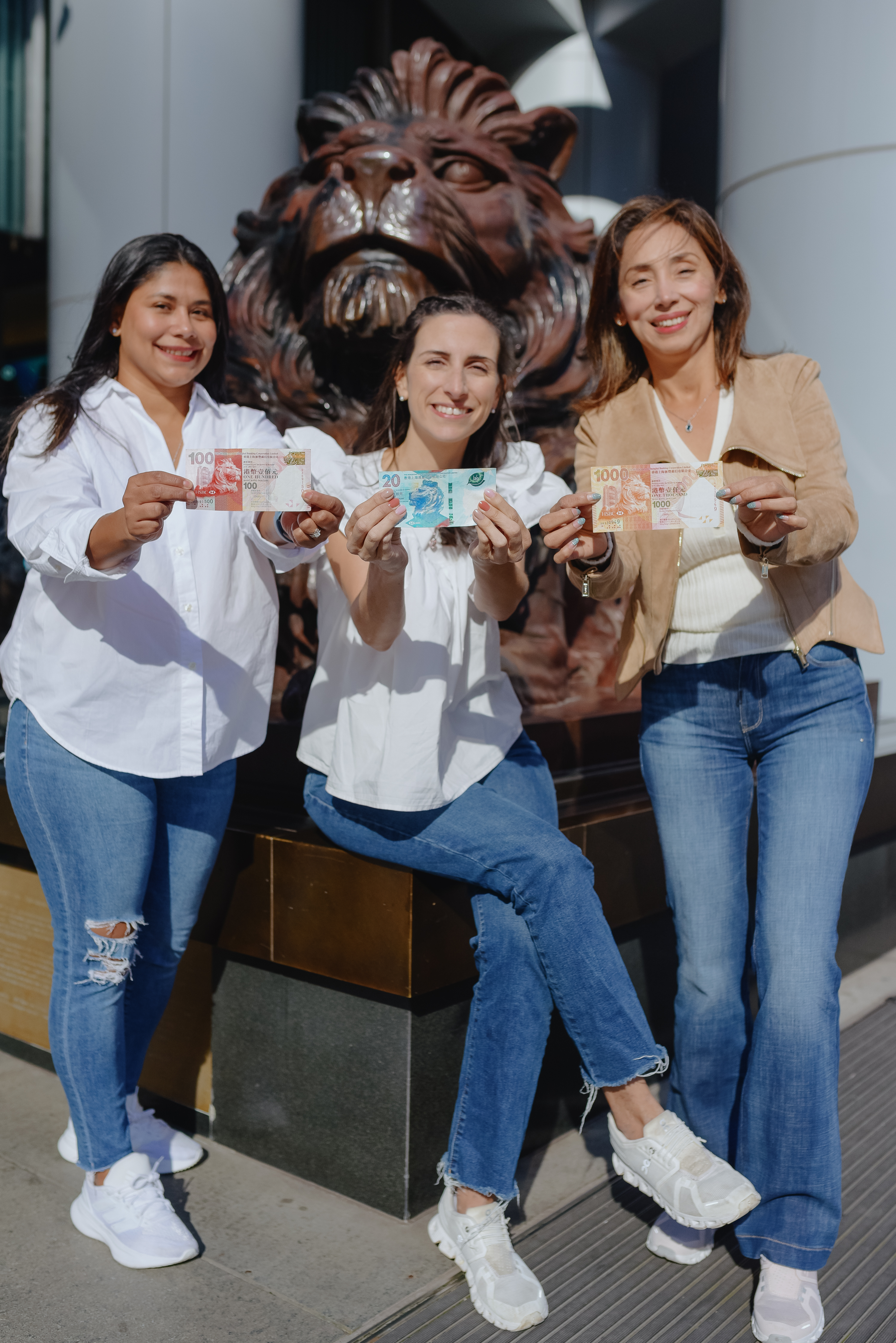 Guided Tour of Kowloon and Hong Kong Island in Private Service - Accommodations in Hong Kong