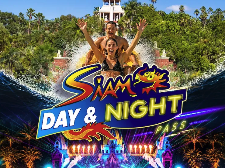 Entrance to Siam Park: Day and Night