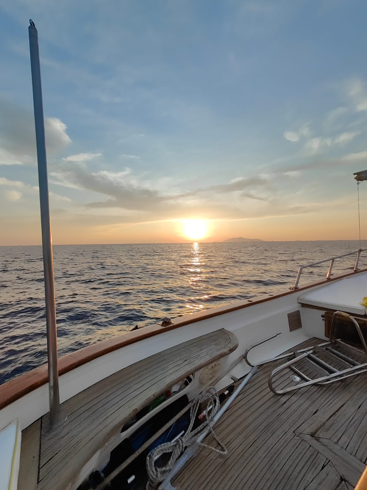 Sunset on board - Photo 6