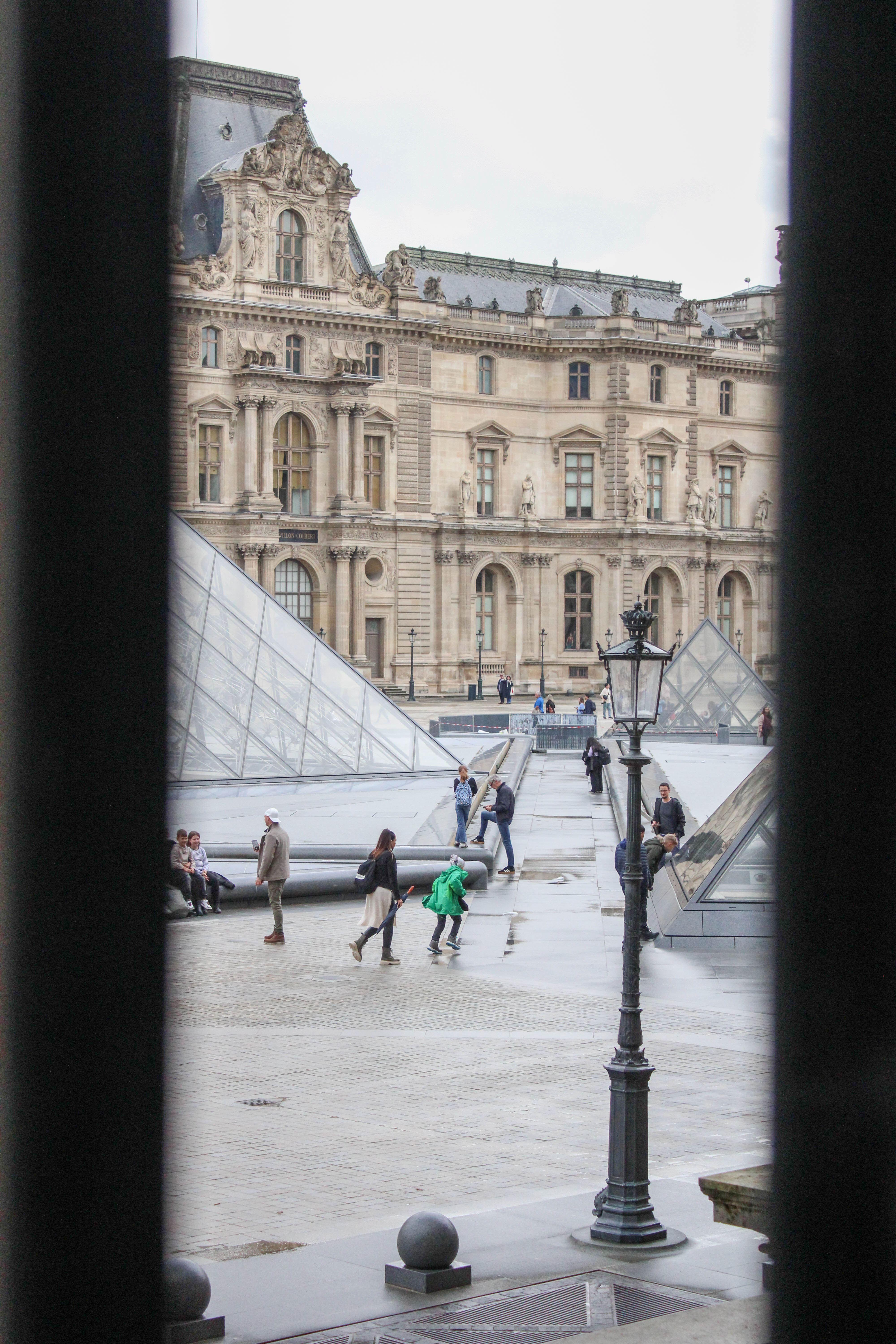 Murders and Mysteries of the Louvre - Photo 13