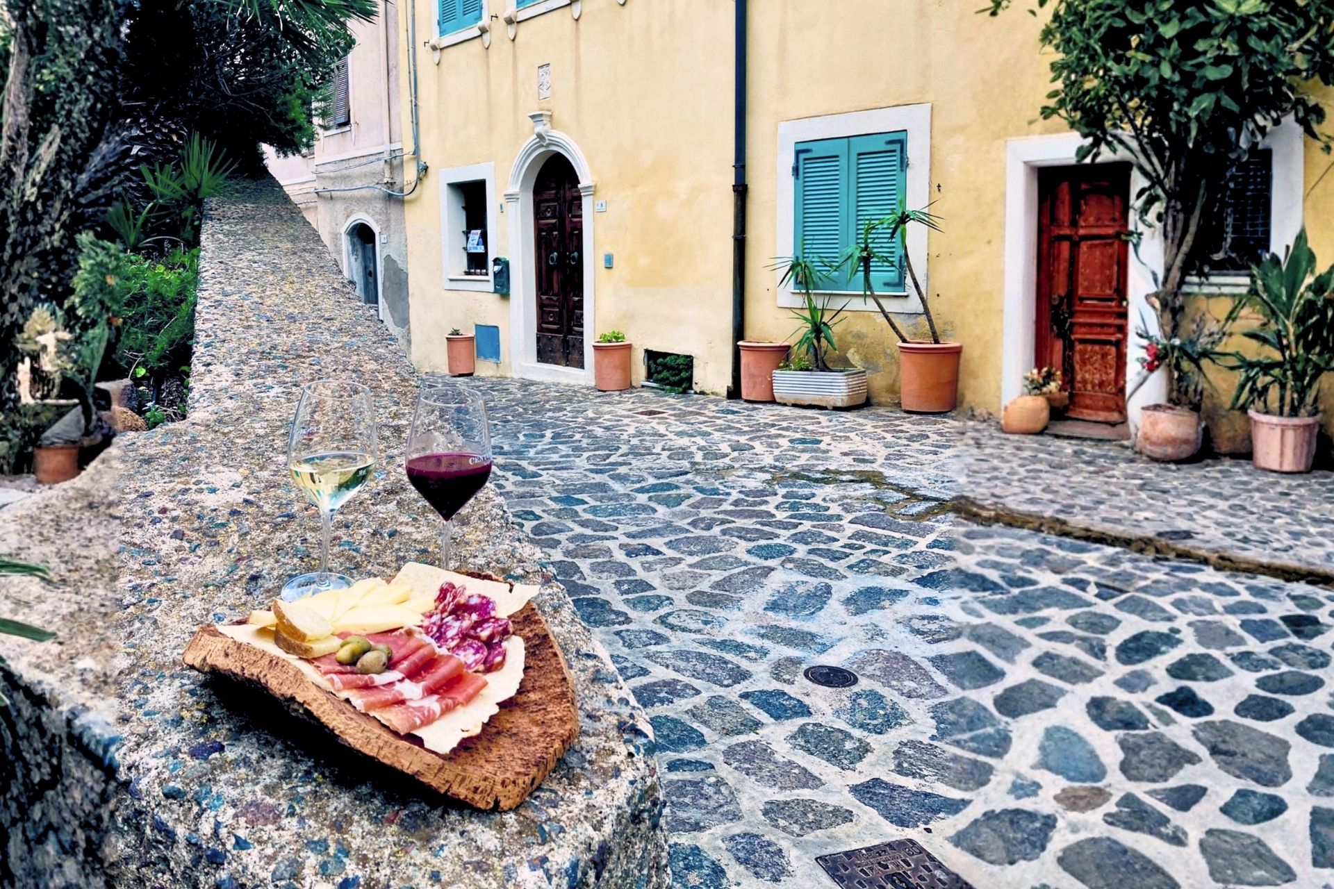 Castelsardo: old town tour with aperitif - Photo 11
