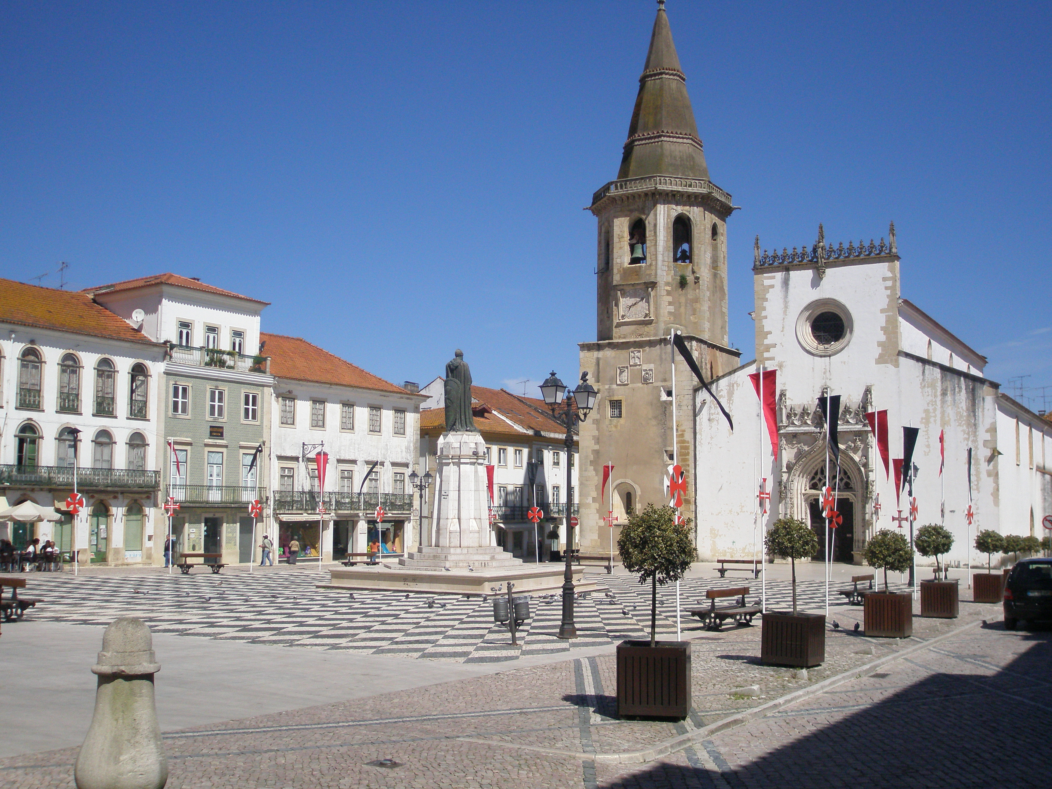 Private car transfer from Porto to Nazaré - Photo 5