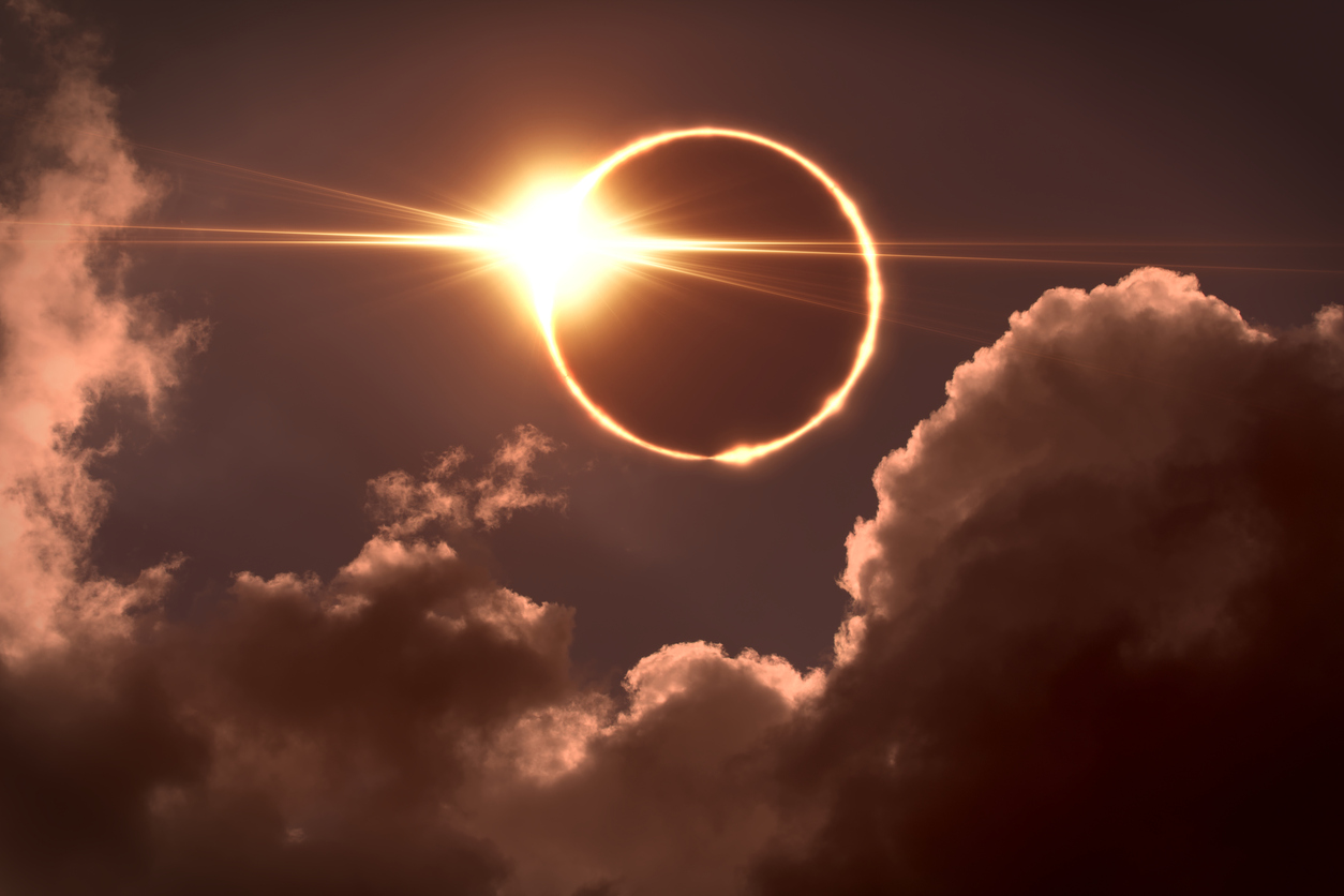 From the eclipse to the grill at Royal hideaway Palacio Gran Via