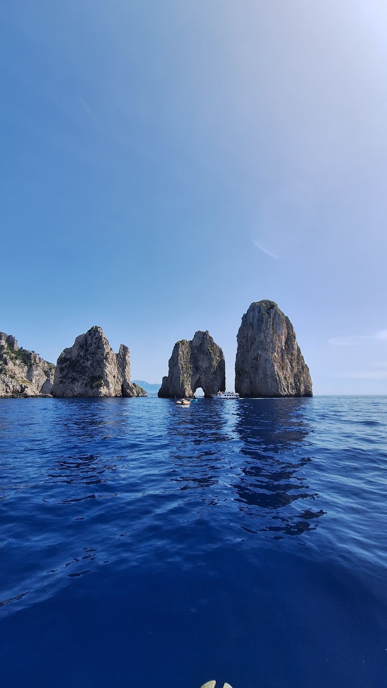 Capri: 4 hour exclusive boat tour, swim, relax & explore hidden gems  - Photo 5