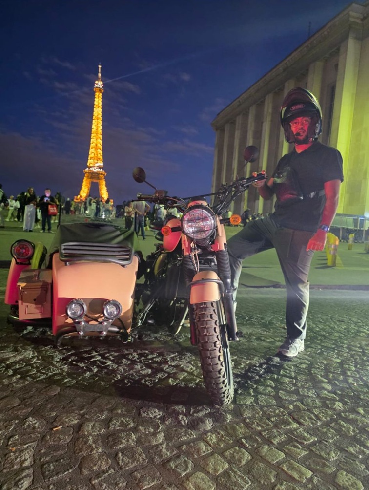 Montmartre Side Car Tour – Image 2 | WeShare