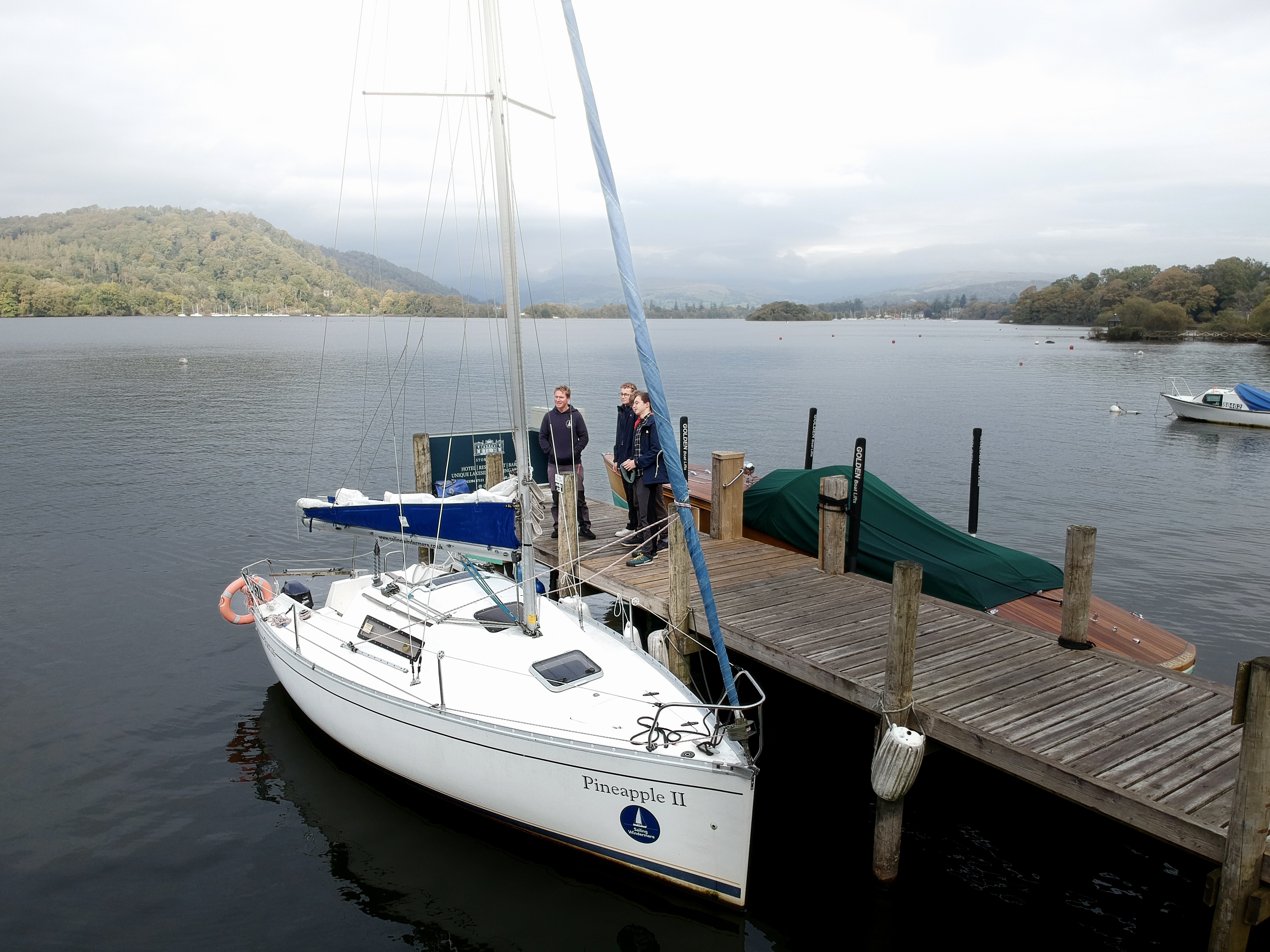 Experiencia de navegación de dos horas en Windermere: hasta 4 personas