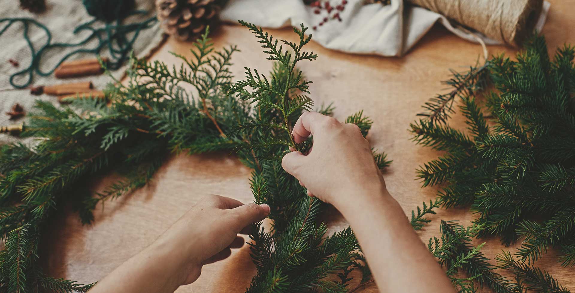 Christmas Wreath Making Experience – photo 5