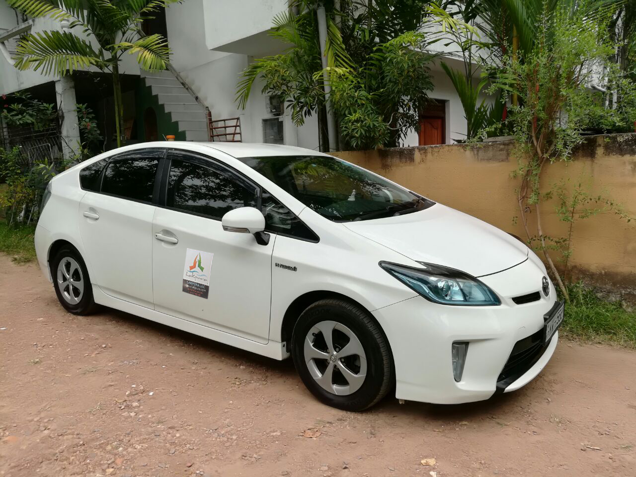 Kalutara City to Kandy City Private Transfer