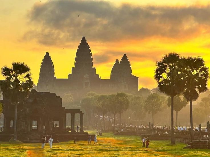 Fascinating Angkor Temples 3 Days 2 Nights