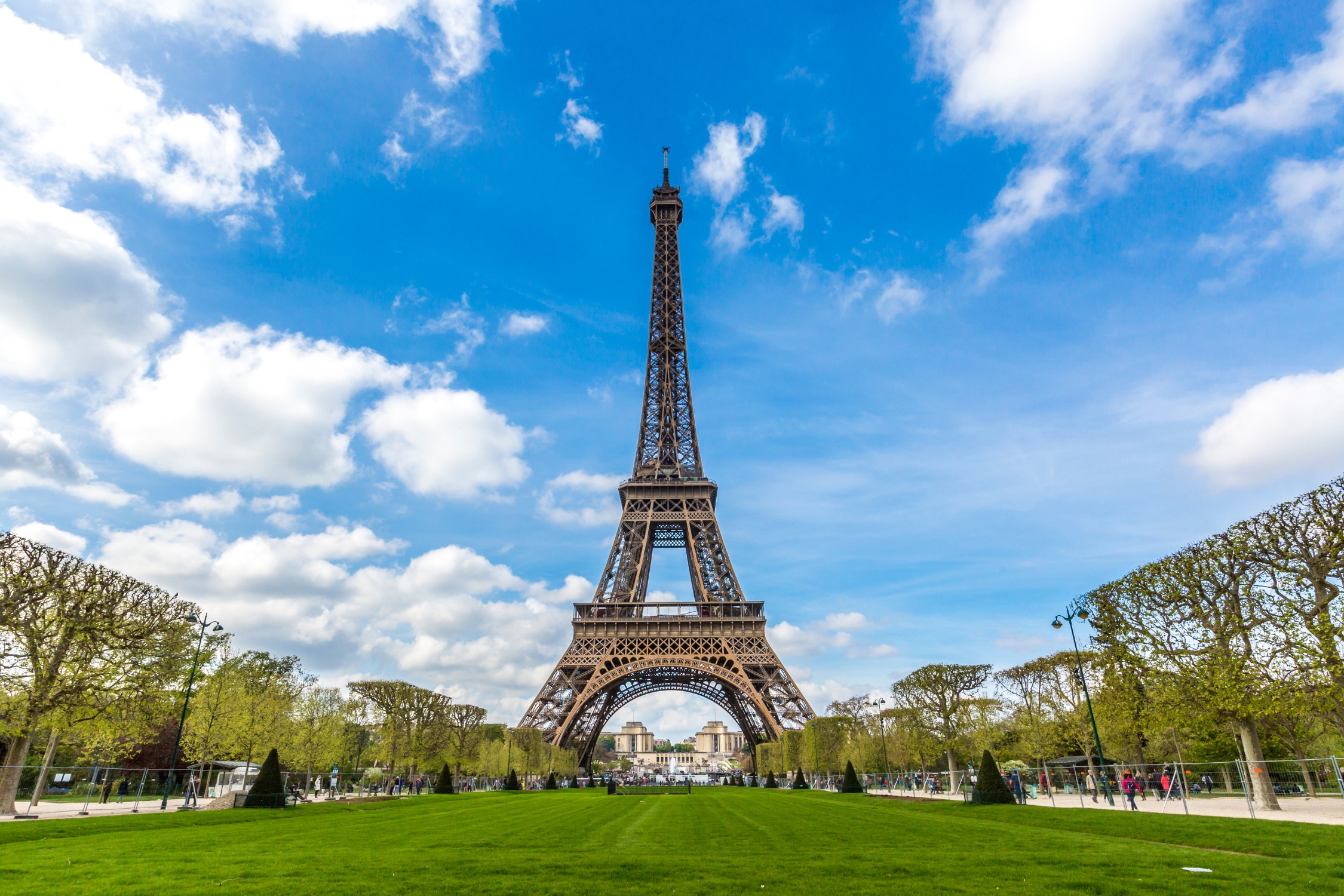 Eiffel Tower by Elevator, Spectacular City Views (RESCHEDULE) – Image 1 | WeShare