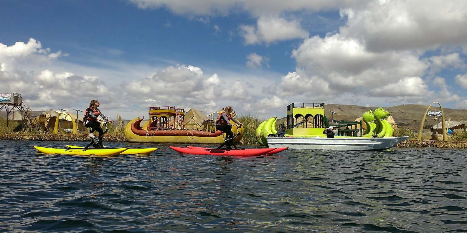 Pun-03 : Aquabiking on Titicaca lake - A Unique Ride