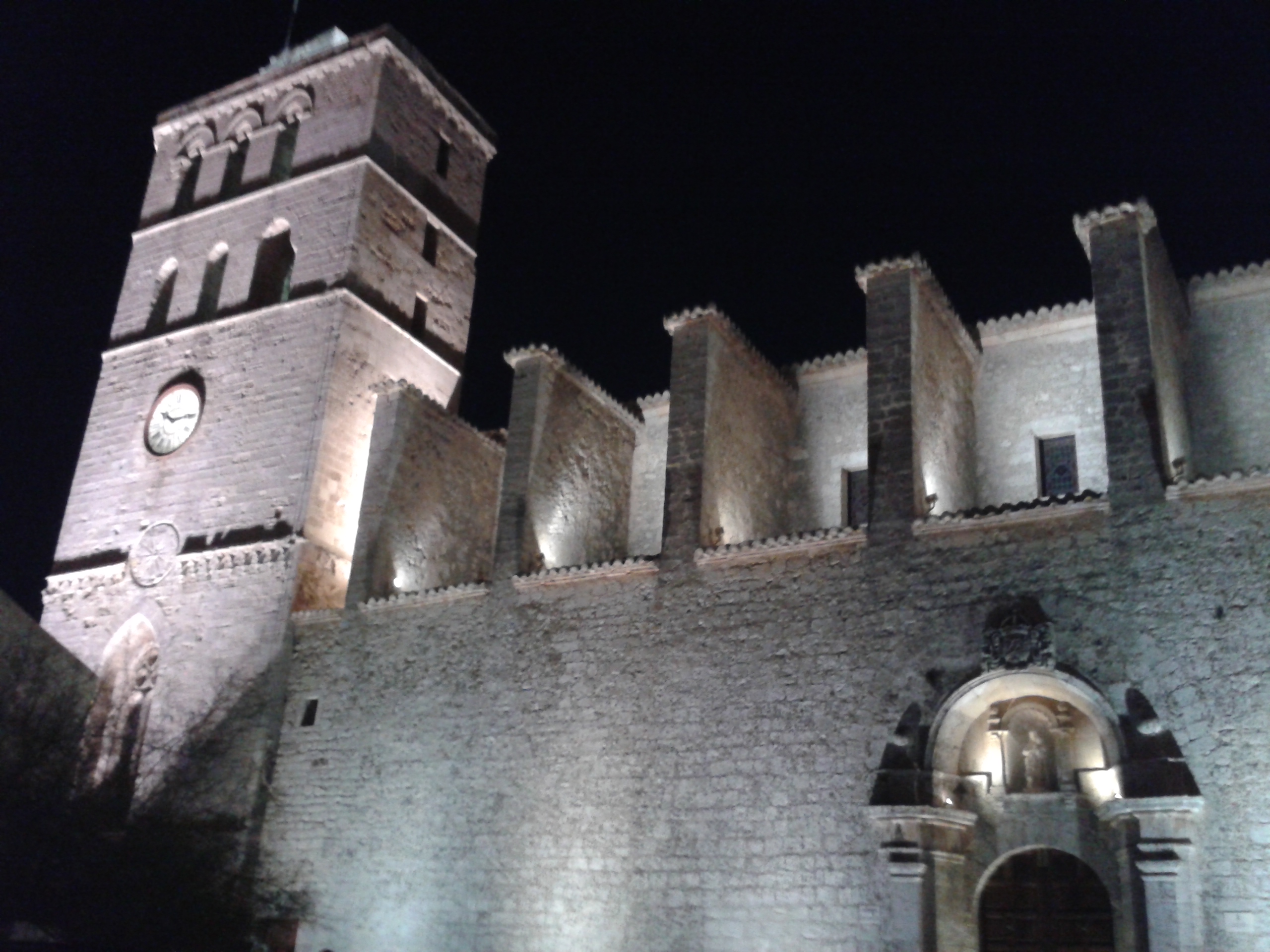Night Tour of Dalt Vila from Ibiza with Official Guide