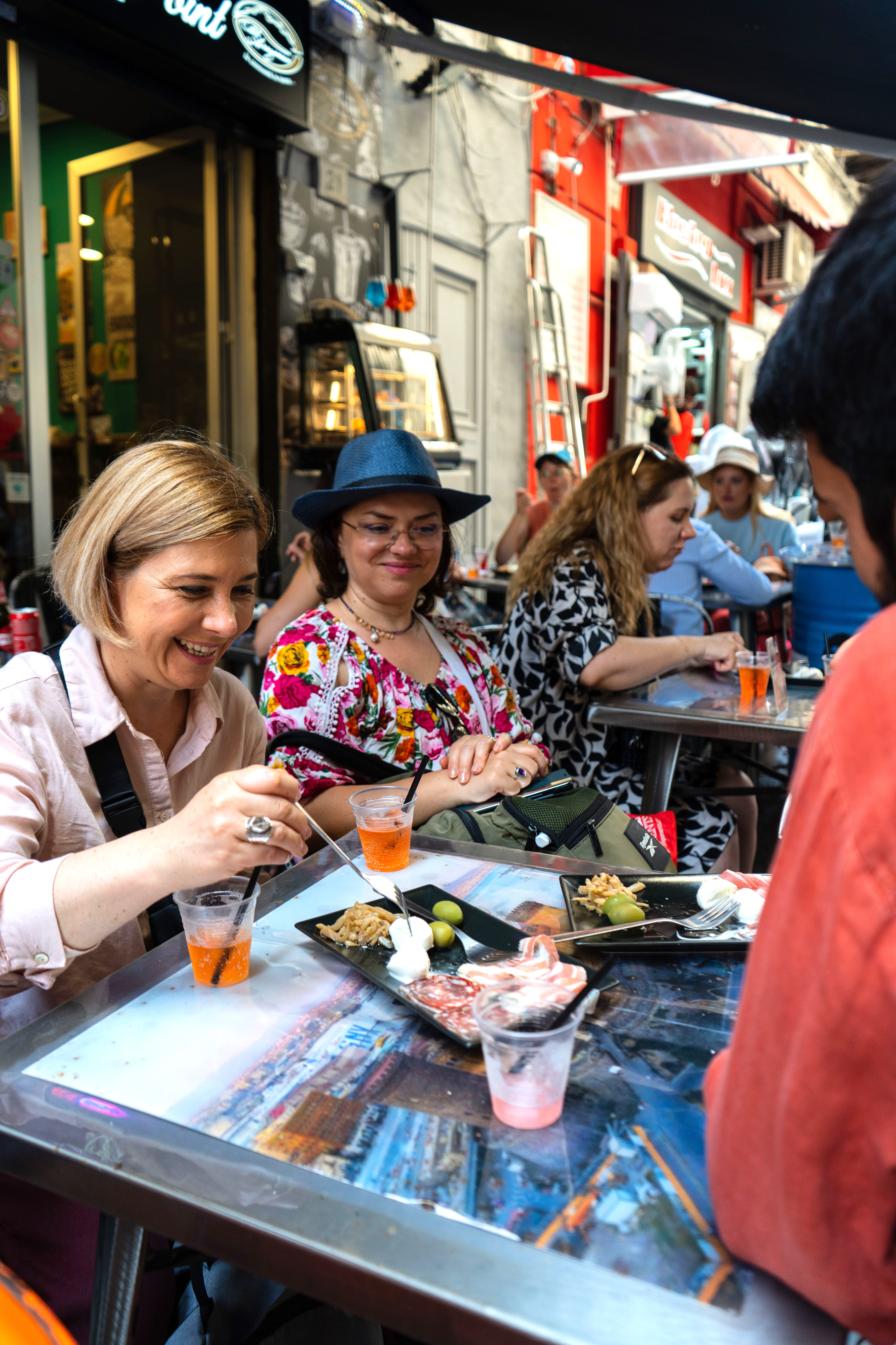 Naples Street Food Tour With Meal in 6 Stops - Photo 3
