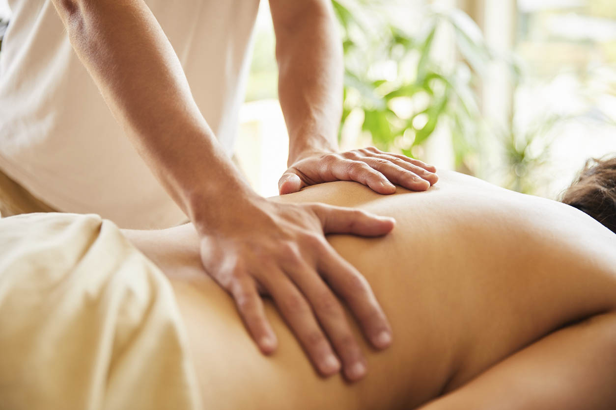 Bienestar a medida: masaje terapéutico en tu habitación