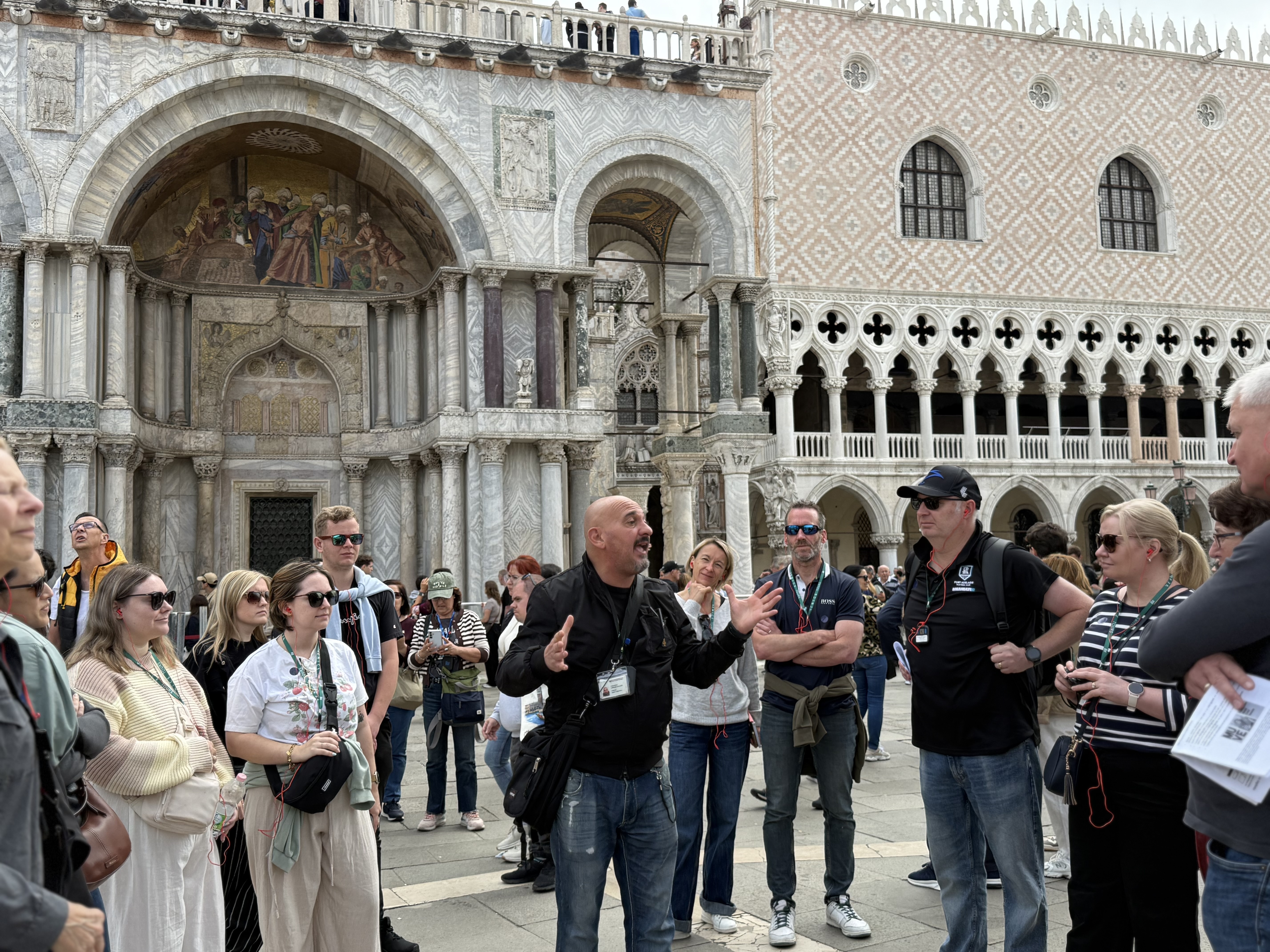 Imperdibles de Venecia: Palacio Ducal, Basílica Dorada y Zona de San Marcos en Grupo Reducido - Alojamientos en Venecia
