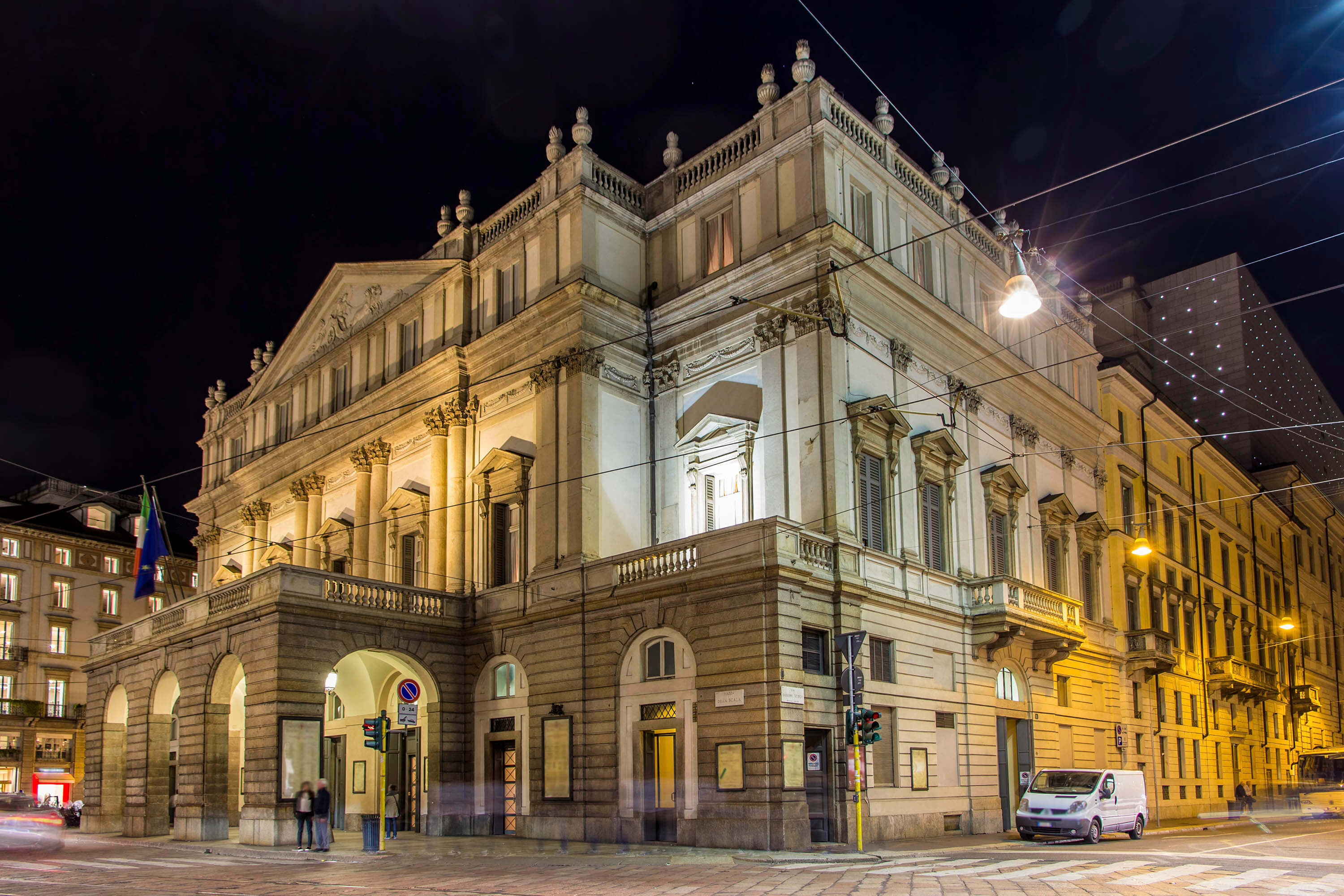 Milan: City Tour with Audio Guide