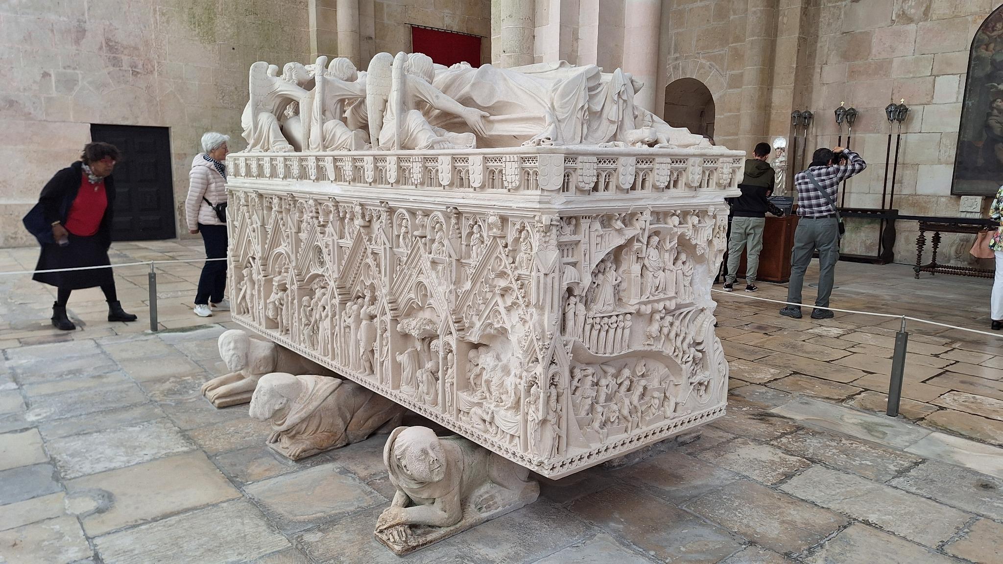 Private Day Tour from Porto: Alcobaça Monastery, Nazaré and Big Waves - Photo 13