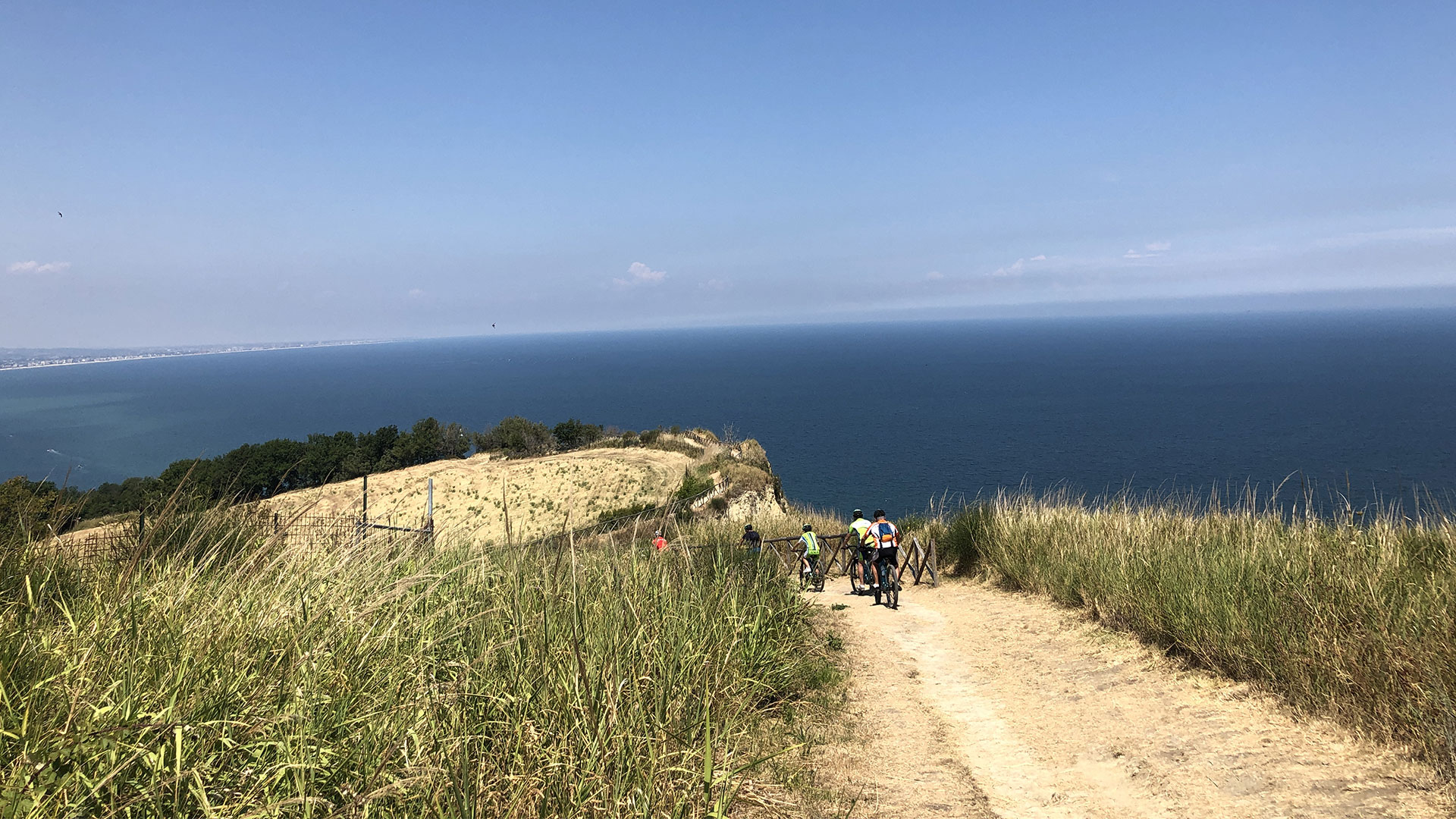 Picnic by ebike on San Bartolo Mount - Photo 5