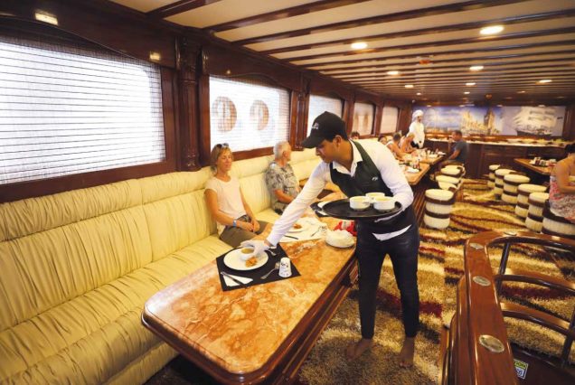 Elite VIP Cruise with BBQ buffet lunch Hurghada
