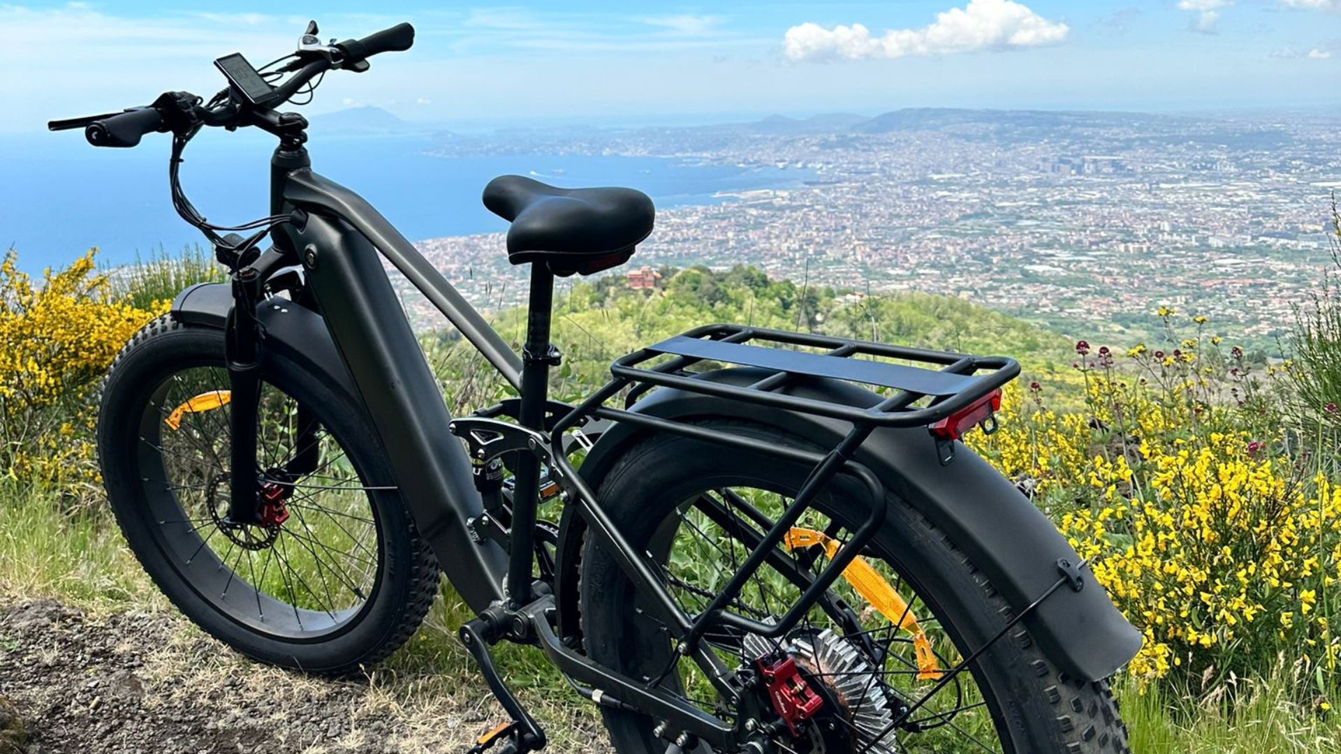Naples: e-bike rental on Mount Vesuvius with crater access - Photo 12