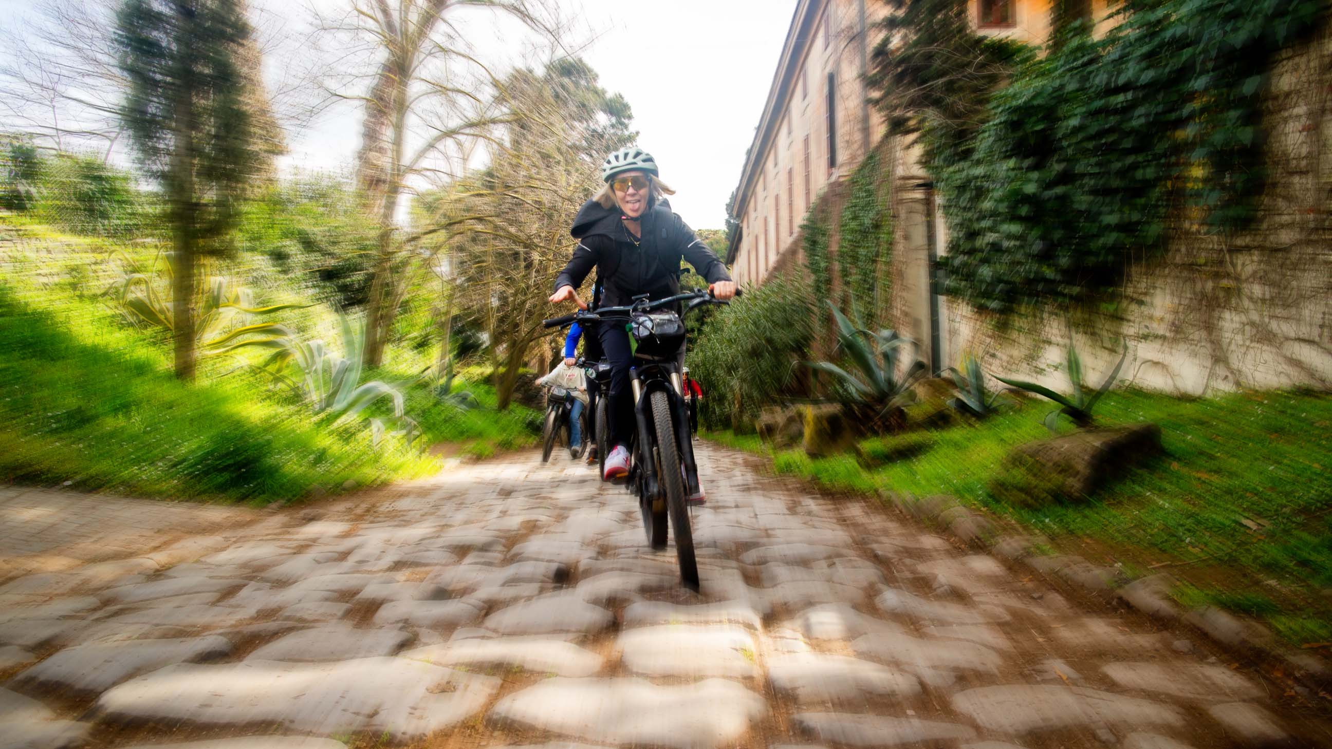 Appian Way Bike Tour with Park of the Aqueducts and the Roman Countryside - Photo 7