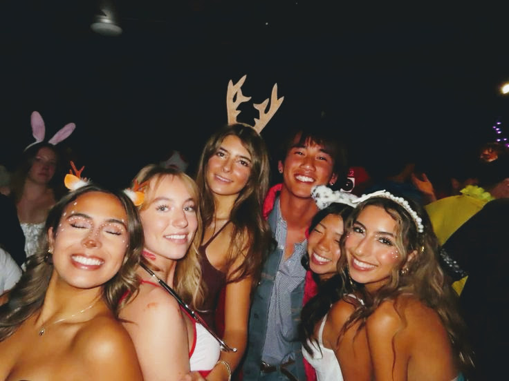 Barcelona: Halloween Night Out with Club Entry + Unlimited Nights Out