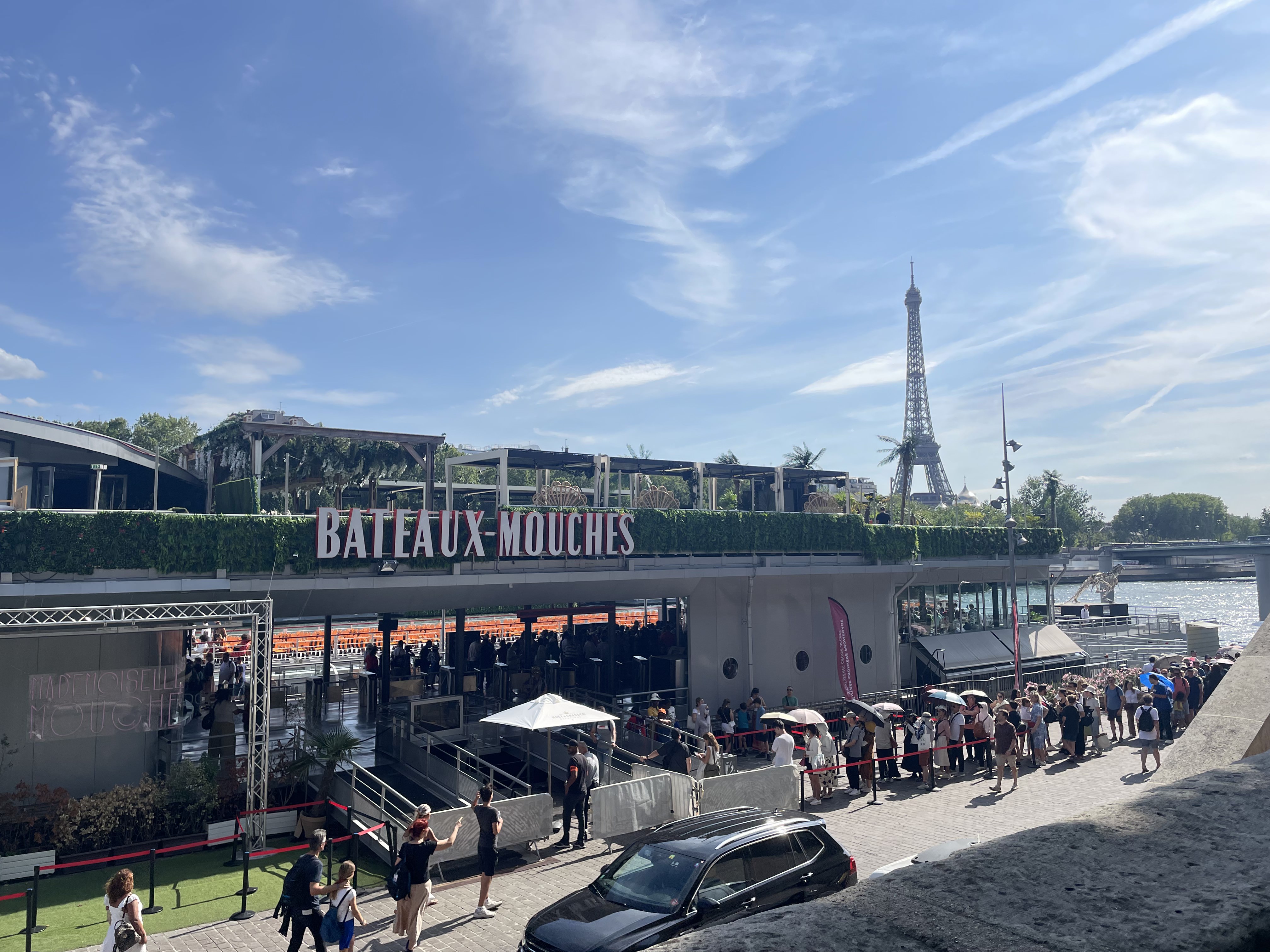 OT Seine River Cruise Experience With Panoramic Views – Image 1 | WeShare