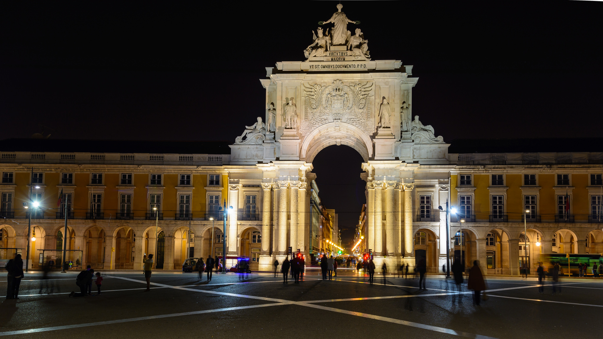 Lisbon by night tour