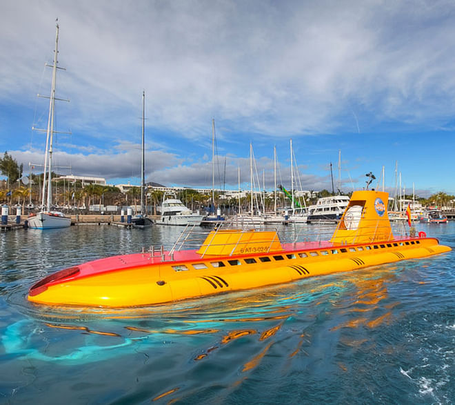 Excursión en Submarino desde Playa Blanca