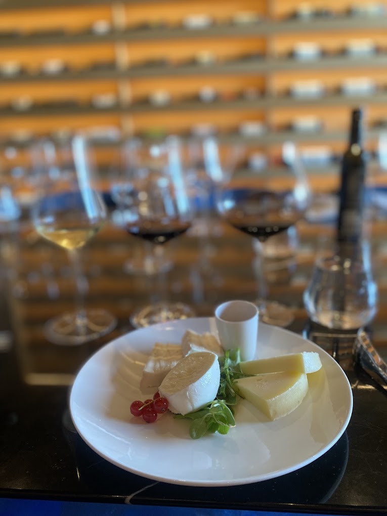 Positano: Premium Wine Tasting Experience with a Sommelier - Photo 6