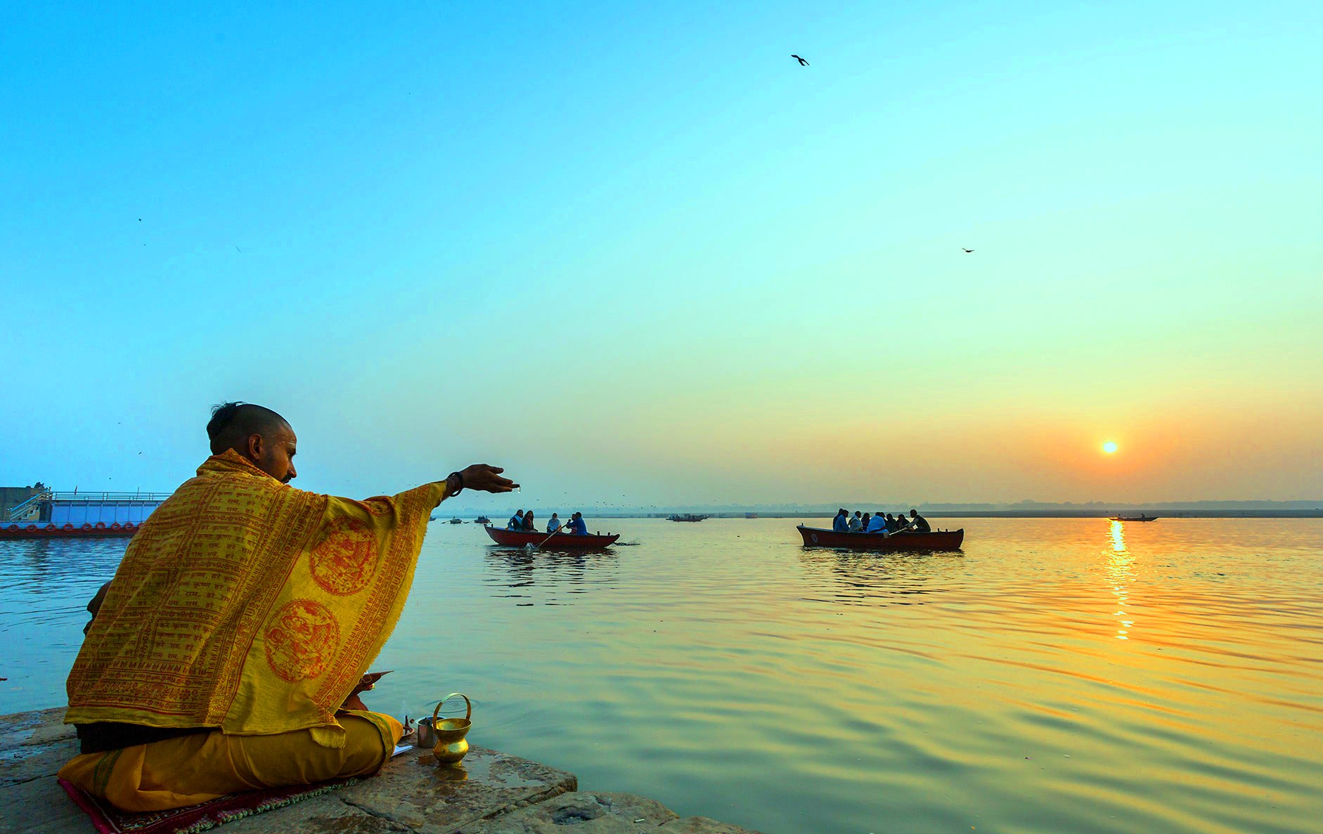 Holi Tour of Varanasi includes Boat ride and Breakfast.