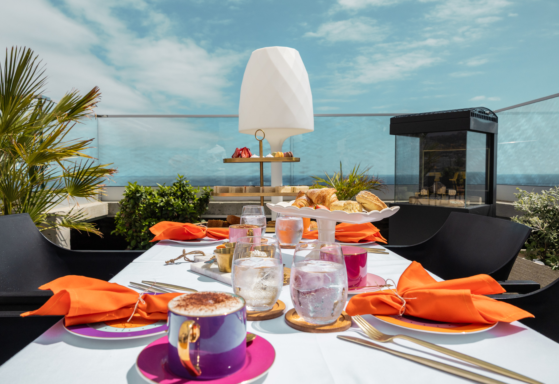 Tarde de té con comida y vistas al Atlántico