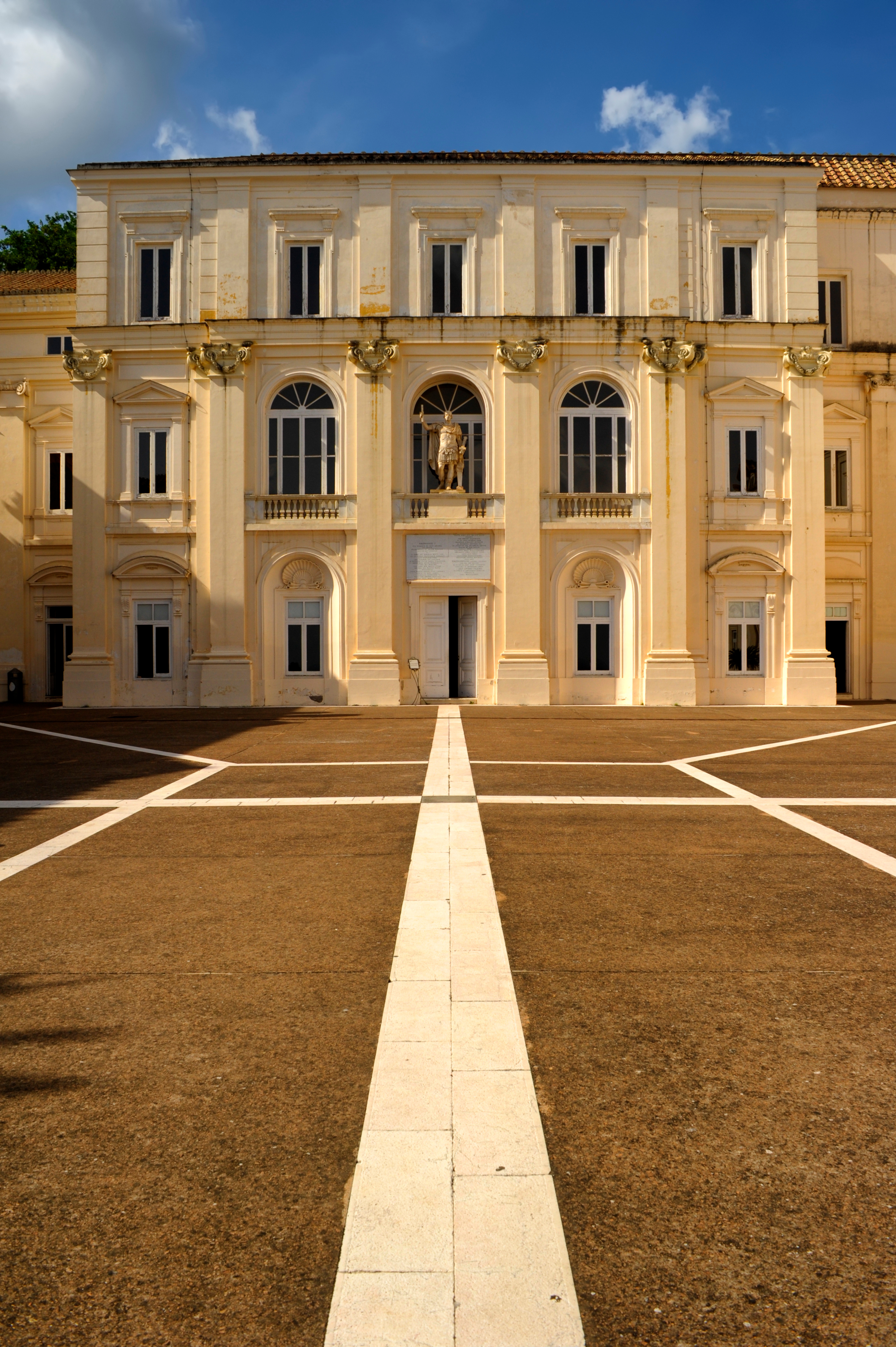 Caserta: E-bike tour to the Royal Belvedere Silk Factory - Photo 2