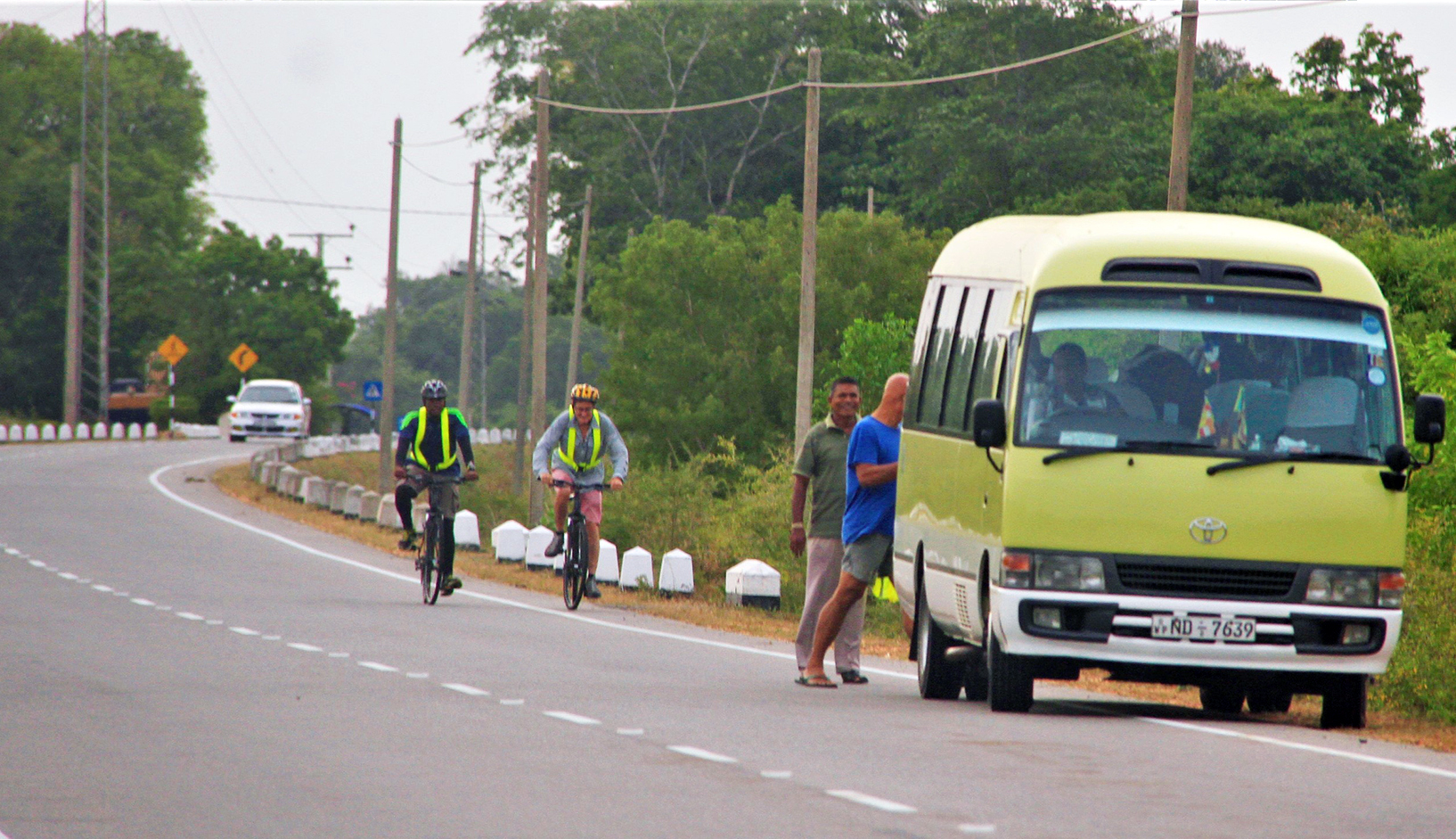 Cycling Tour From Arugambay to Habarana By Bicycle 05 Days