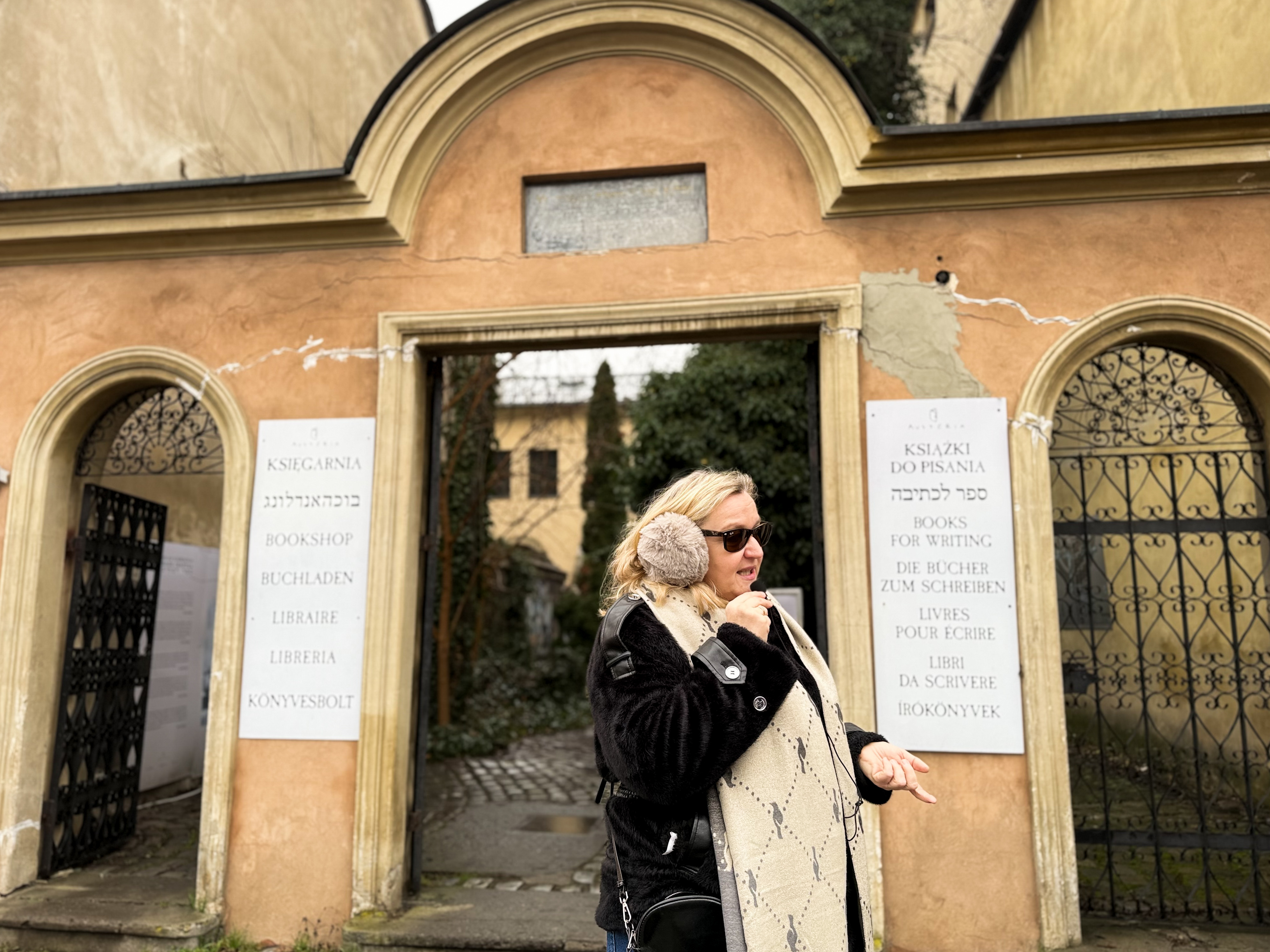 Krakow: Jewish Quarter Kazimierz & Schindler's Factory Guided Tour