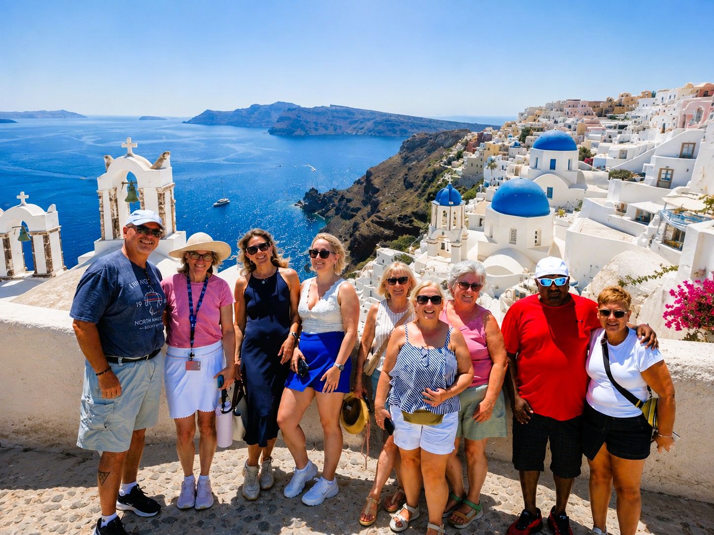 Santorini: tour por la isla de Oia, Montaña Sagrada y Playa Negra