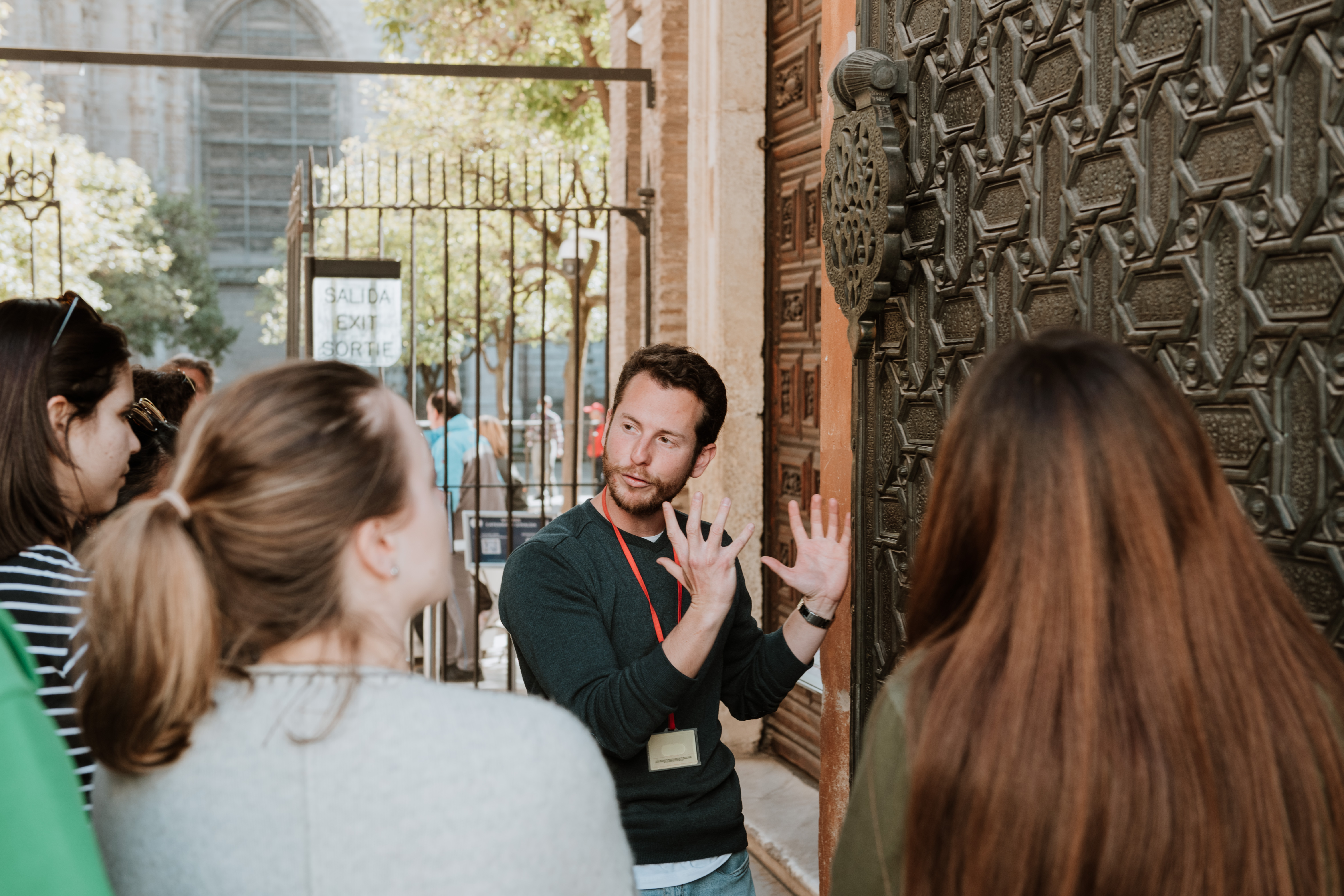 Seville walking tour (small groups) – Image 1 | WeShare