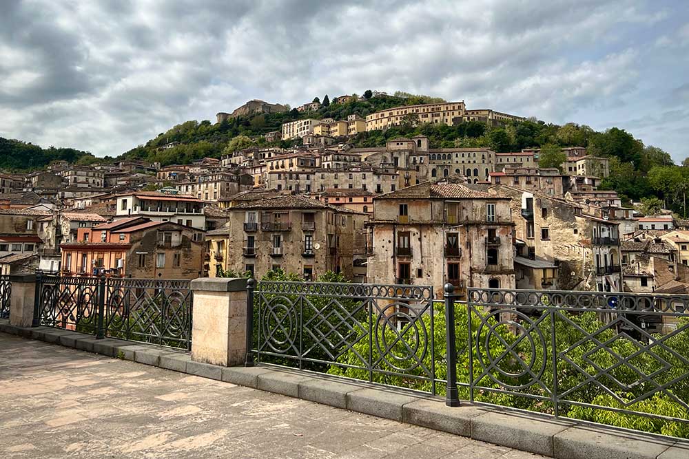 Cosenza: arte e sapori, storia e leggende - Photo 8