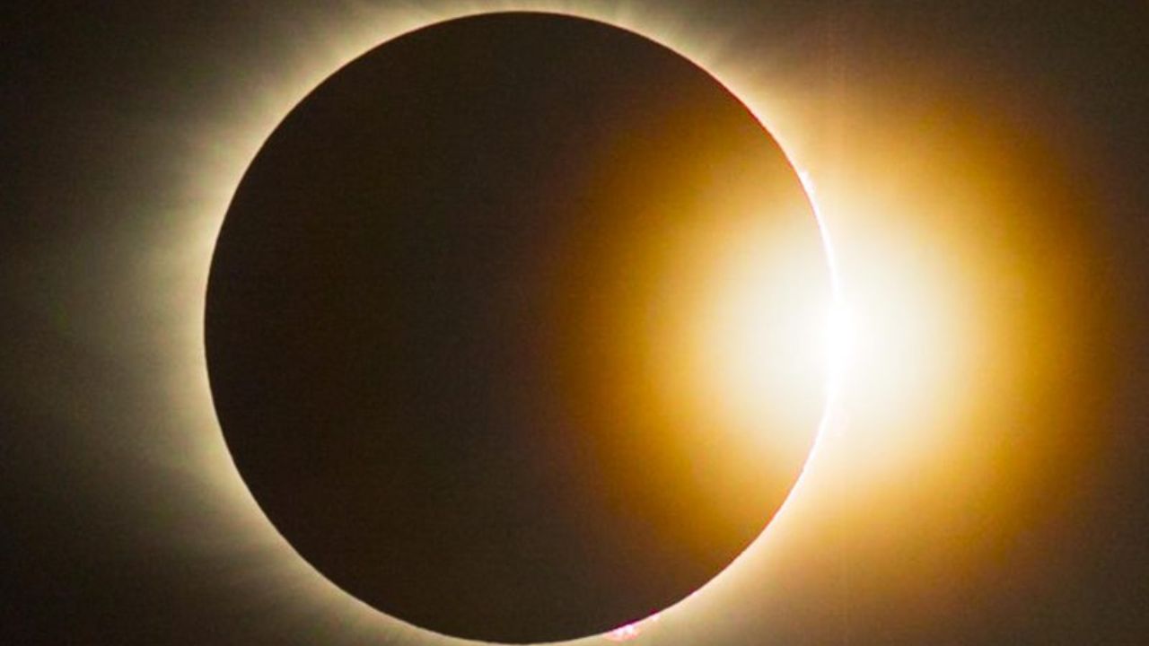 Total Solar Eclipse 2026: Small-Group Tour from Reykjavík - photo 4