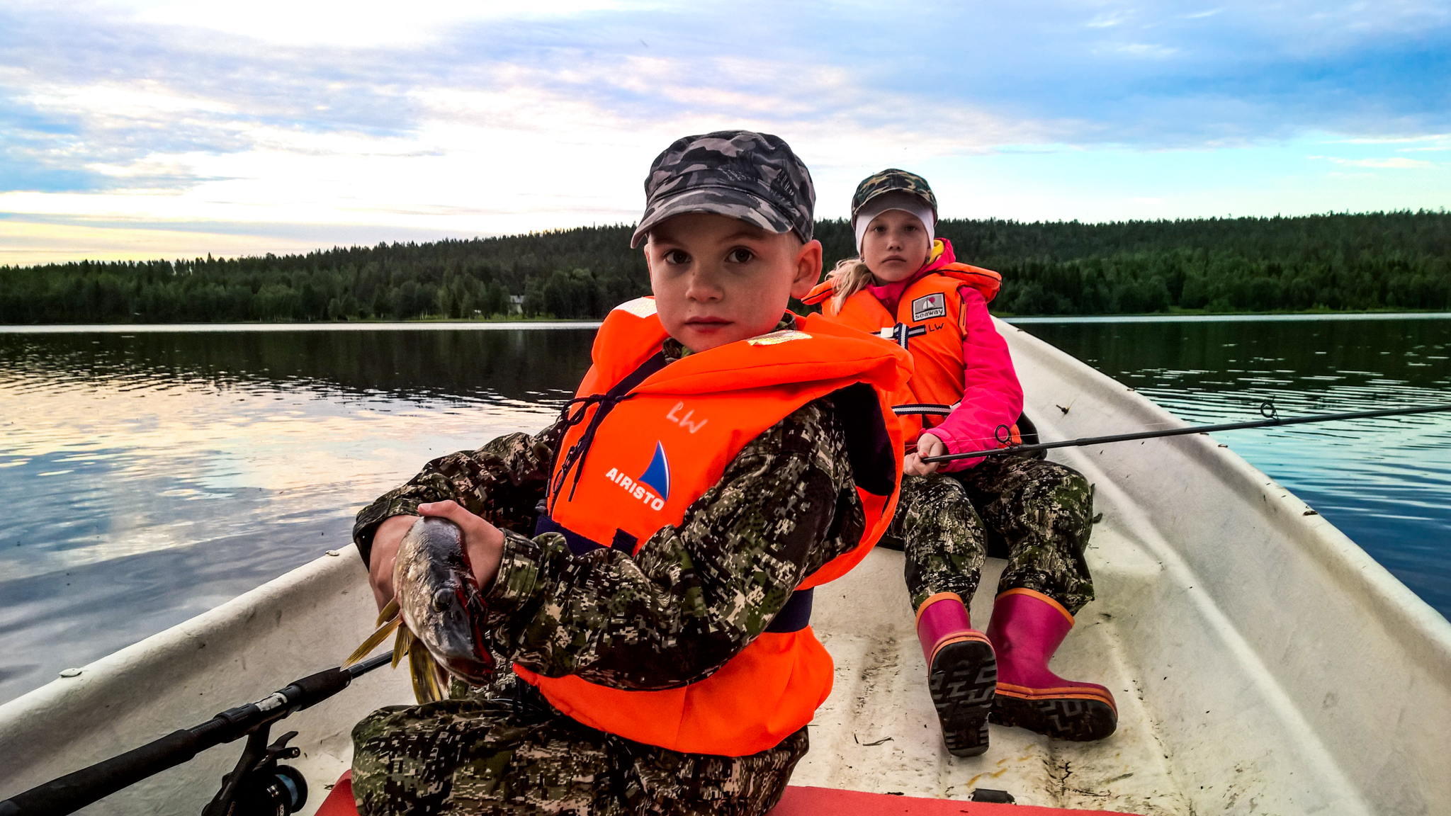 Viaje de pesca en barco - Rovaniemi