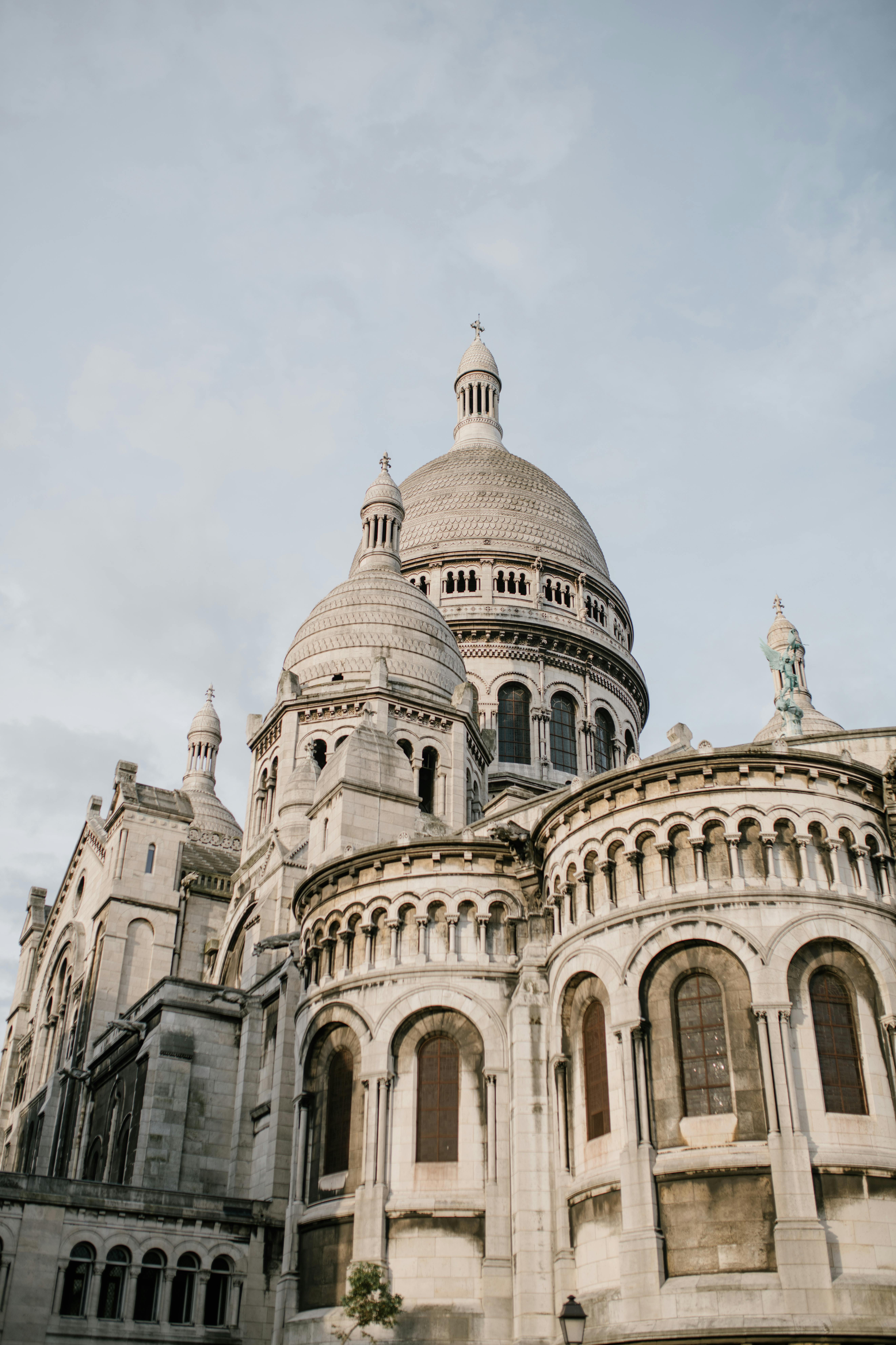 Montmartre Guided Tour with Sacré Cœur Church & City Views – Image 2 | WeShare