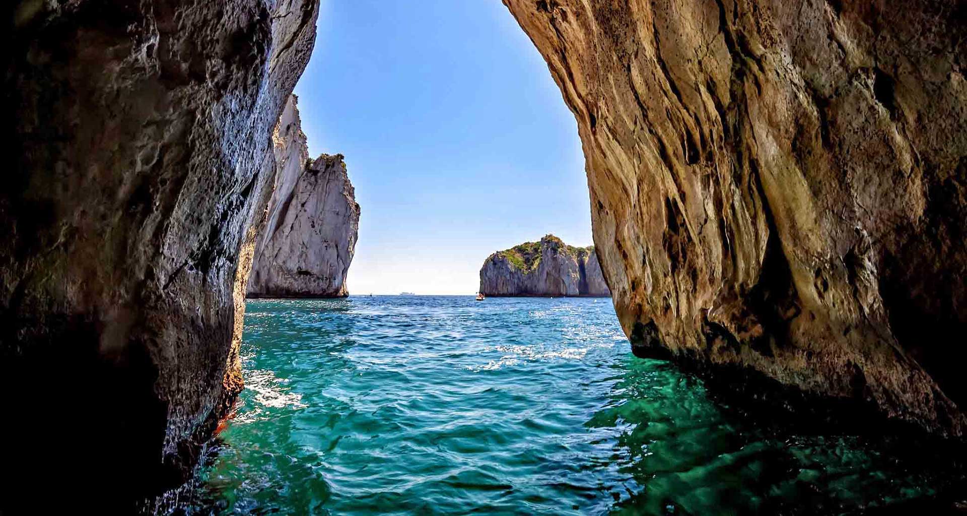 SEA-DAY: CAPRI AND SORRENTO in dinghy - Photo 13