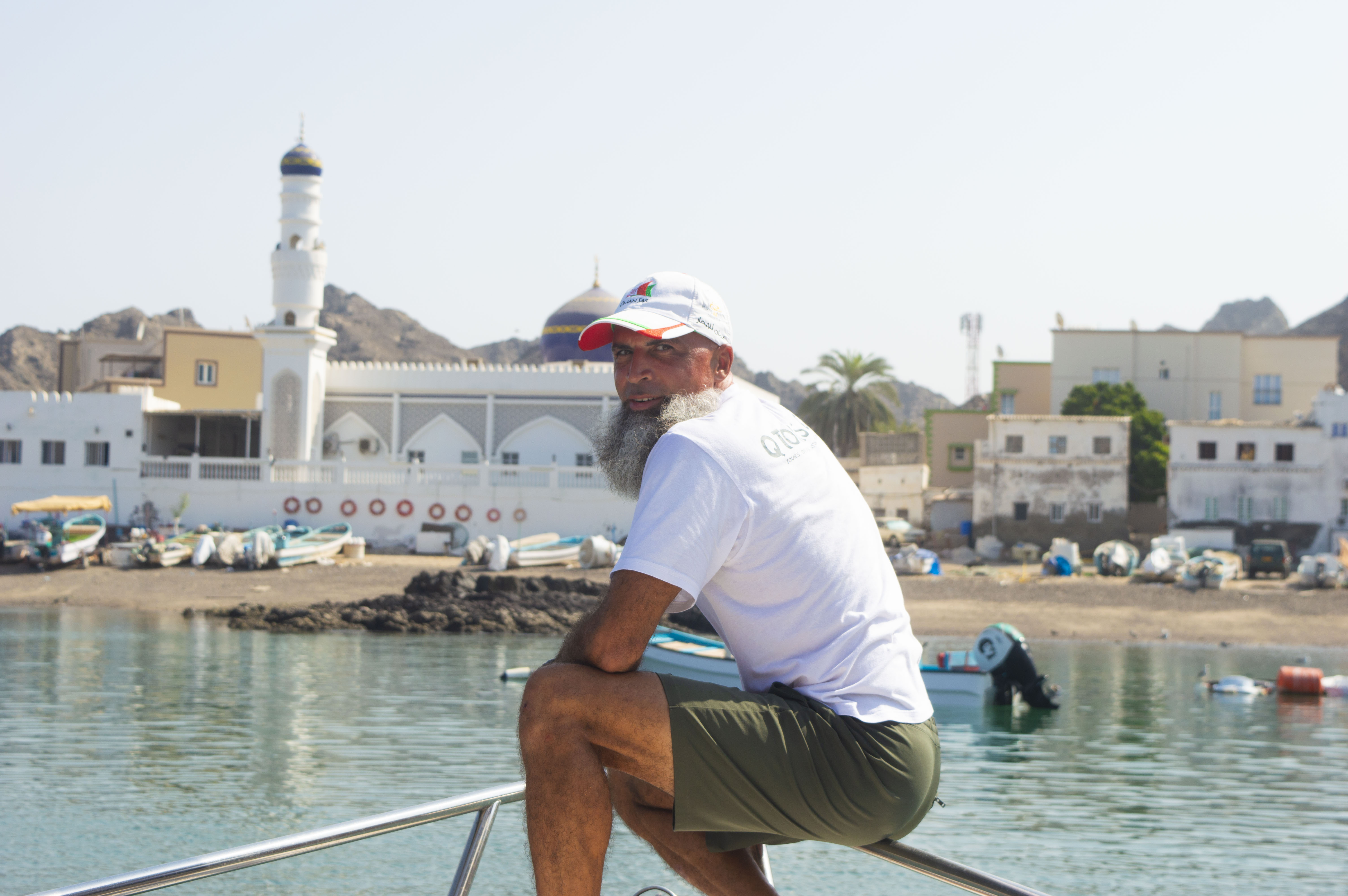 Experiencia exclusiva de navegación (observación de delfines, pesca y mejora del snorkeling) - Foto 4