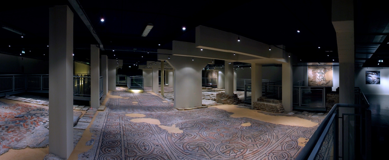 Ravenna: Visit the "Domus of Stone Mosaics" Archaeological Site - Photo 3