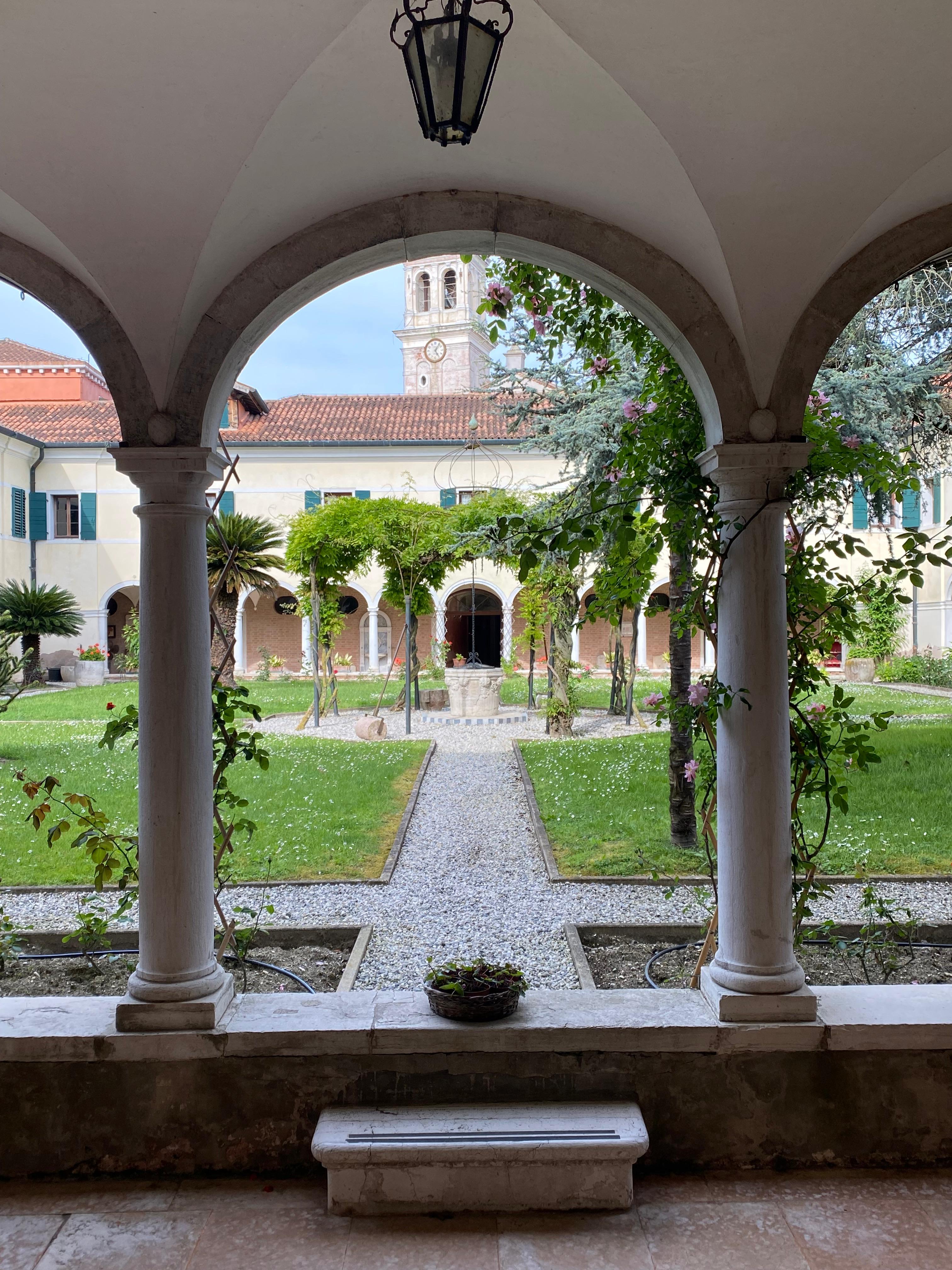 Tour to the Islands of San Servolo and San Lazzaro degli Armeni - with guide - Photo 4
